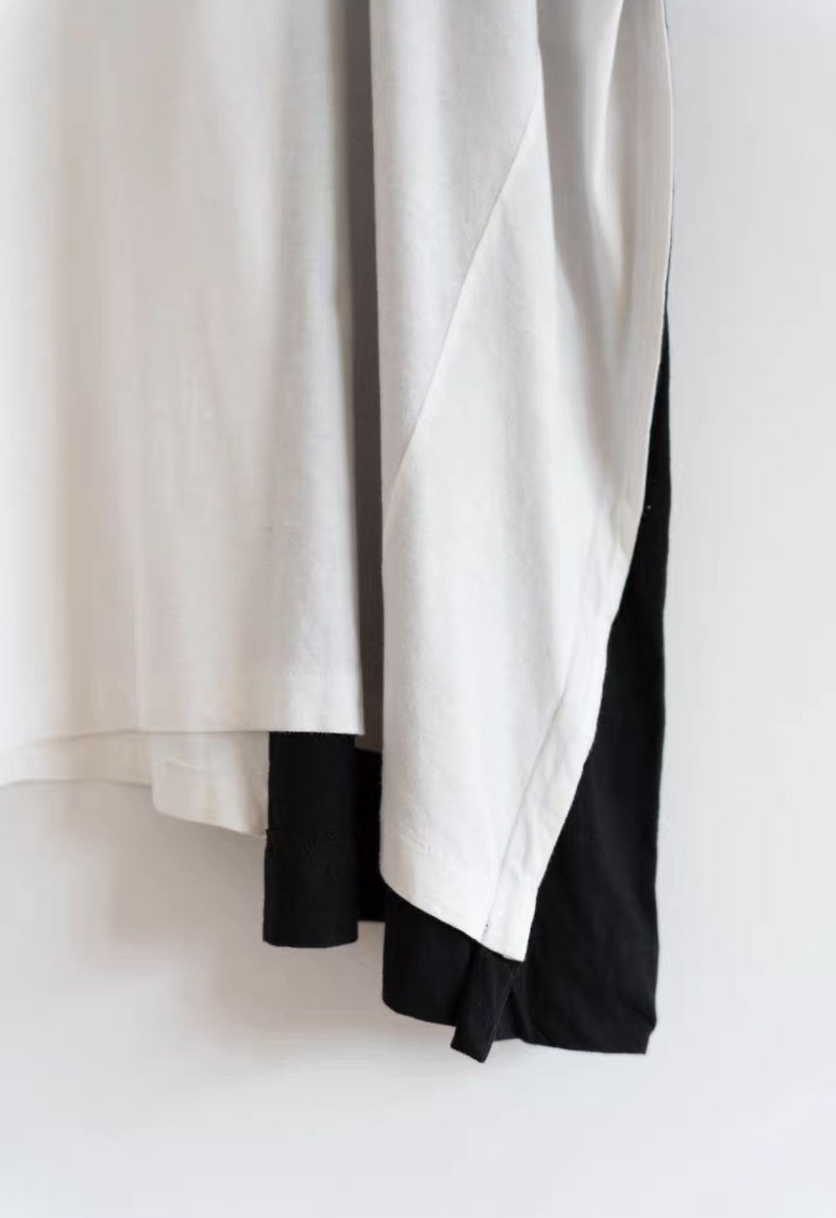 Yohji Yamamoto Yohji Yamamoto Black & White Panel Short Sleeve T-shirt K4 Size US L / EU 52-54 / 3 - 5 Thumbnail