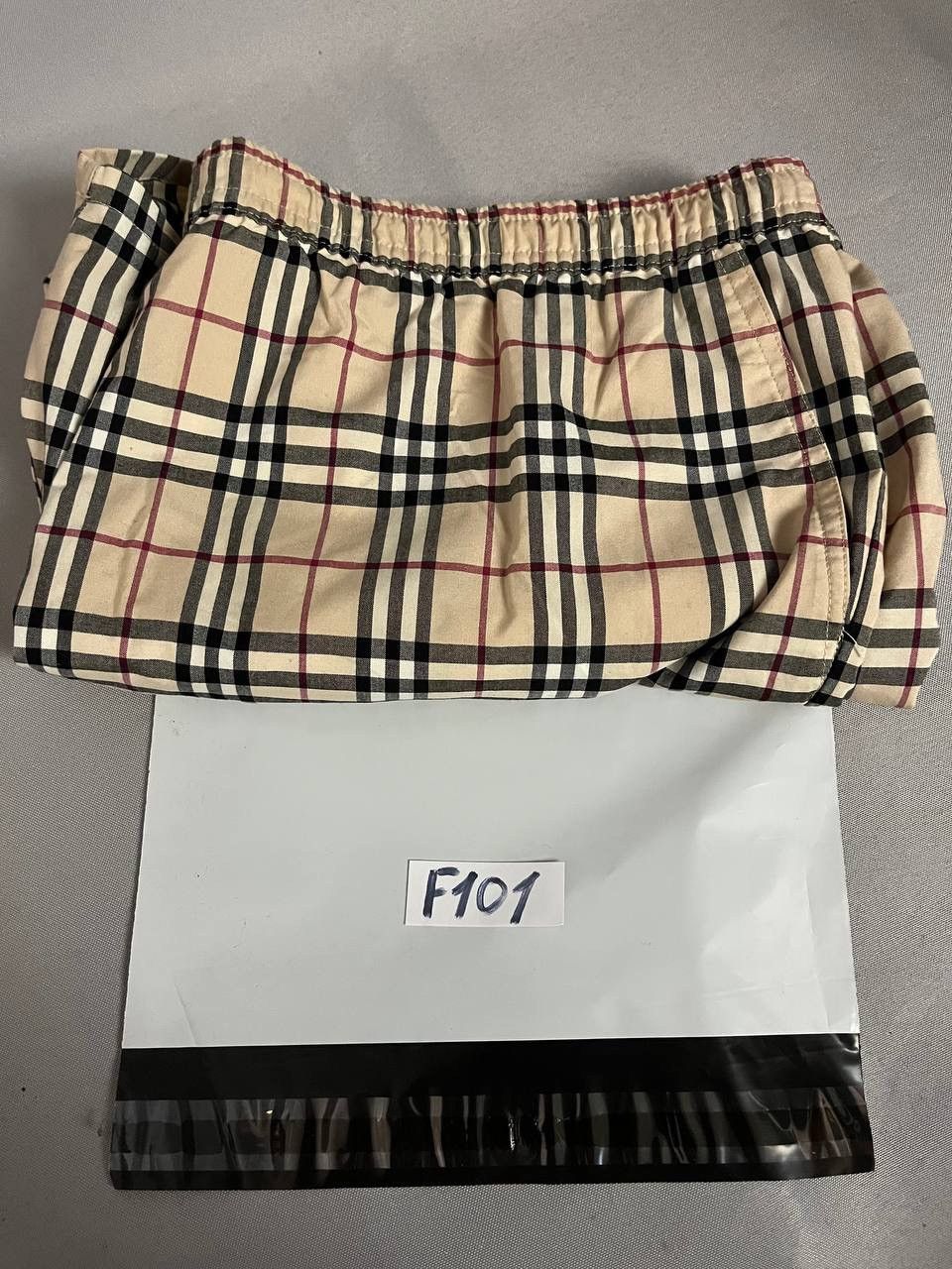 Burberry Burberry Shorts Nova Check Classic Size US 34 / EU 50 - 10 Thumbnail