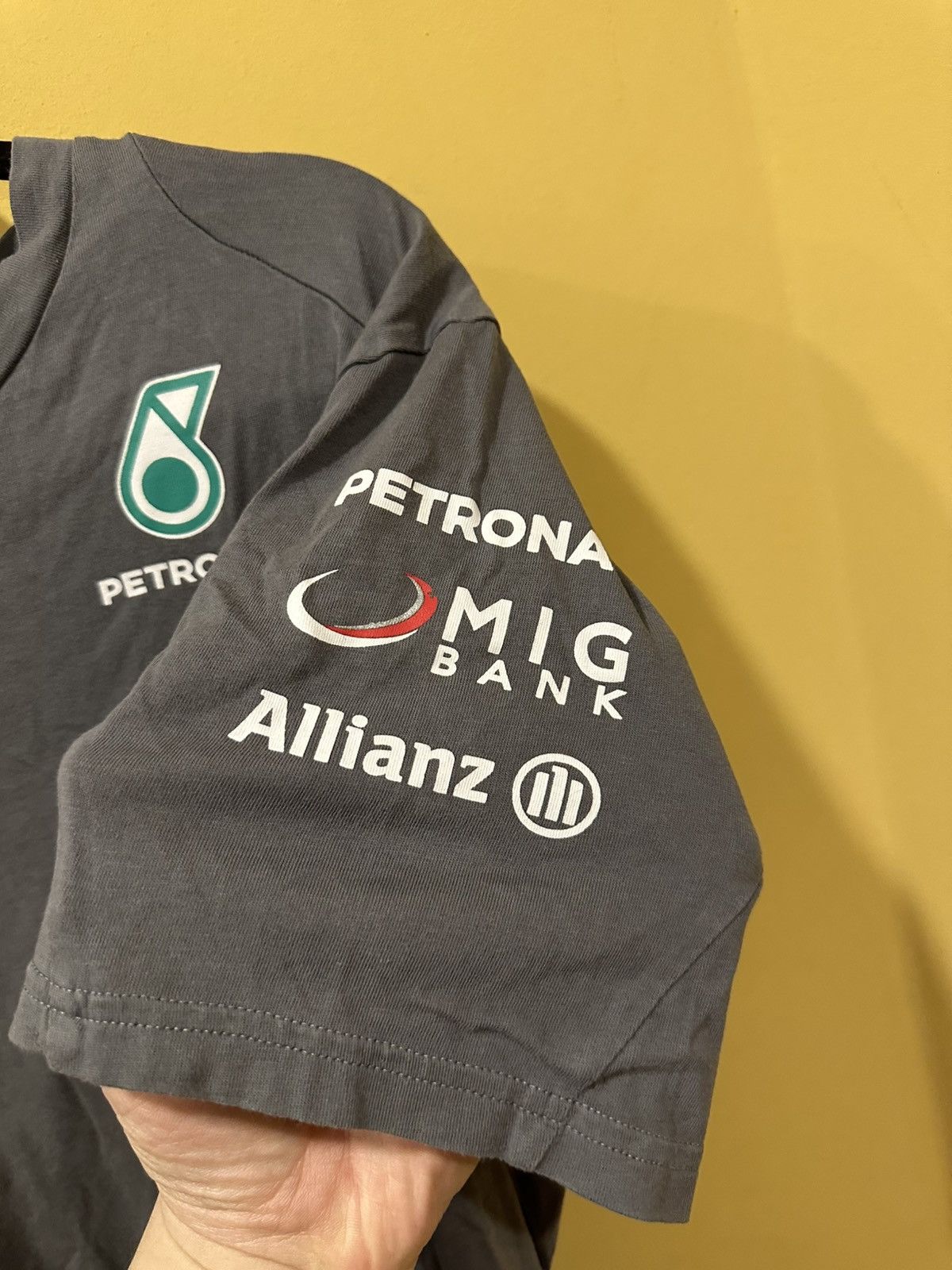 Formula 1 × Mercedes-Benz Mercedes Benz AMG Racing F1 Petronas Puma t-shirt Size US L / EU 52-54 / 3 - 5 Thumbnail