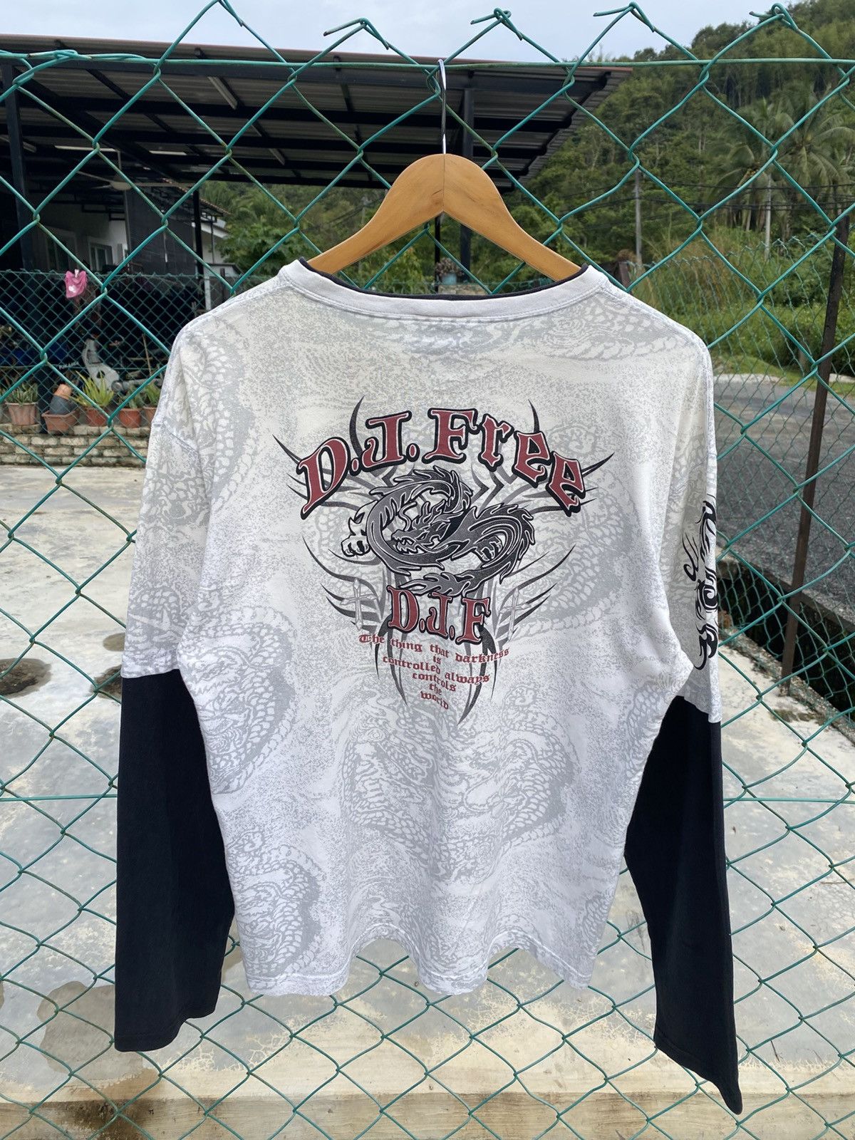 Japanese Brand Vintage Y2K D.J.Free double sleeve tshirt Size US M / EU 48-50 / 2 - 1 Thumbnail