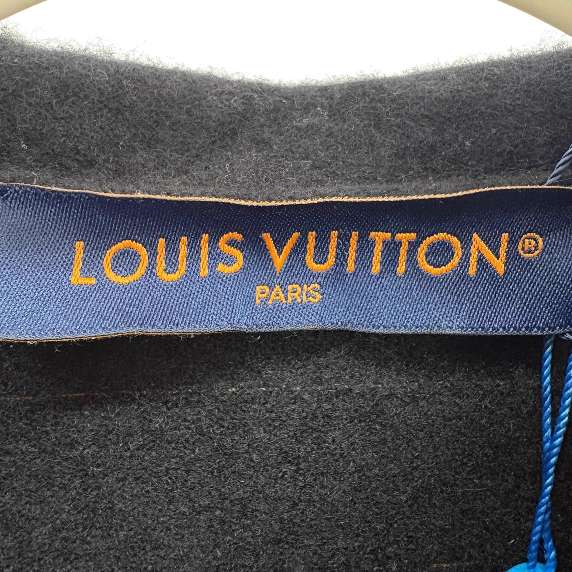 Louis Vuitton LV embossed logo cashmere hoodie S new made Italy Size US S / EU 44-46 / 1 - 6 Thumbnail