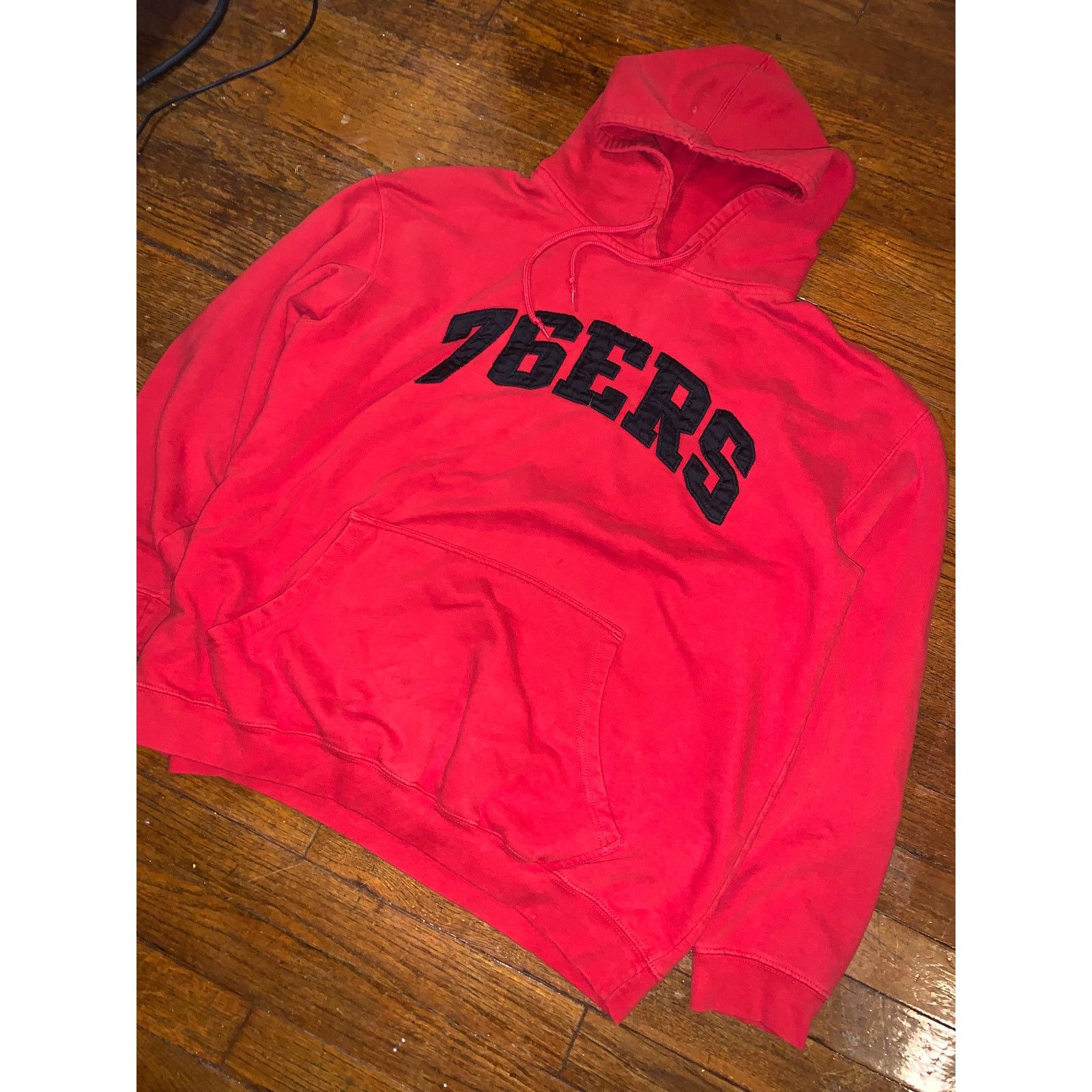 NBA Philadelphia 76ers Hoodie XL Red Official NBA Sweatshirt Size US XL / EU 56 / 4 - 3 Thumbnail