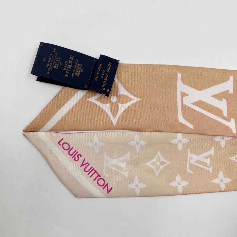 Louis Vuitton Louis Vuitton Cherry Pollen Gradient Scarf 2502-Nextarrow Size ONE SIZE - 4 Thumbnail