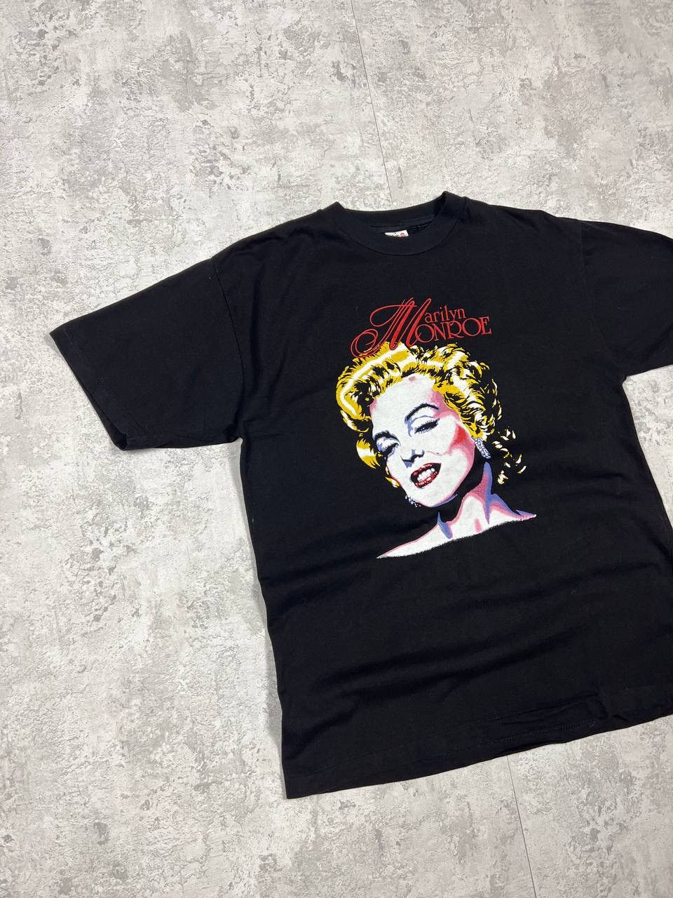 Vintage Vintage Marilyn Monroe T-Shirt Big Logo Size US L / EU 52-54 / 3 - 2 Thumbnail