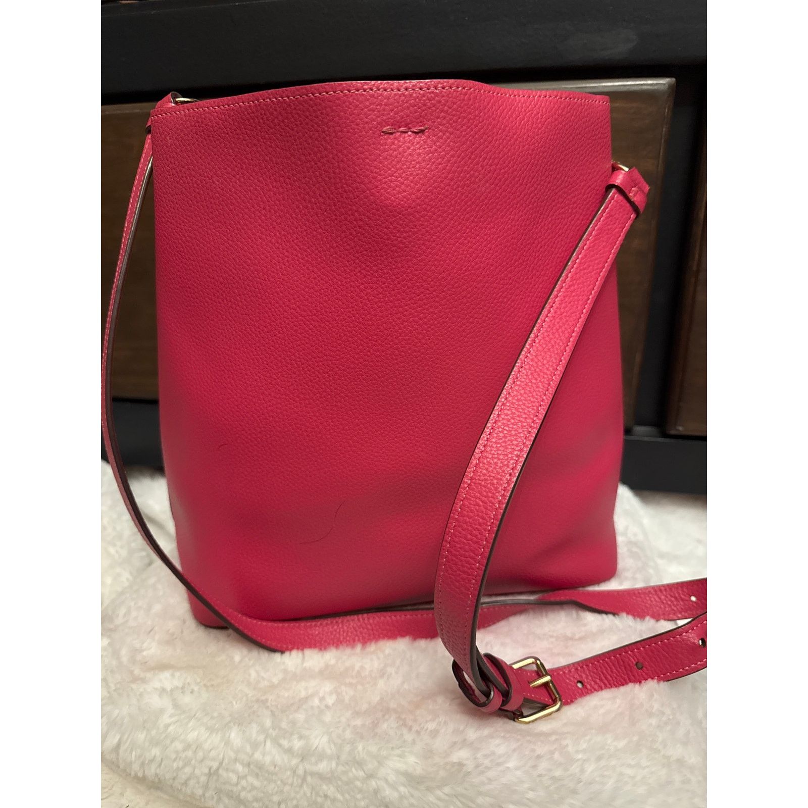 Coach Dark Pink Strawberry Coach Bucket bag Size ONE SIZE - 4 Thumbnail
