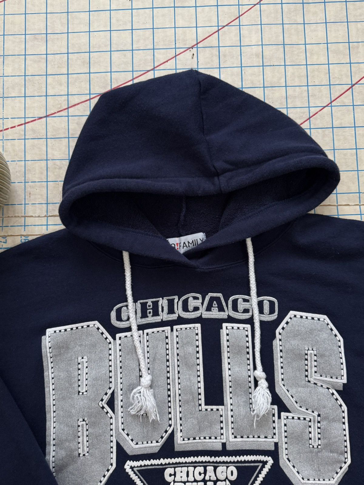 NBA × Vintage Vintage Chicago Bulls Lightweight Pull Over Hoodie Fits Med Size US M / EU 48-50 / 2 - 7 Thumbnail
