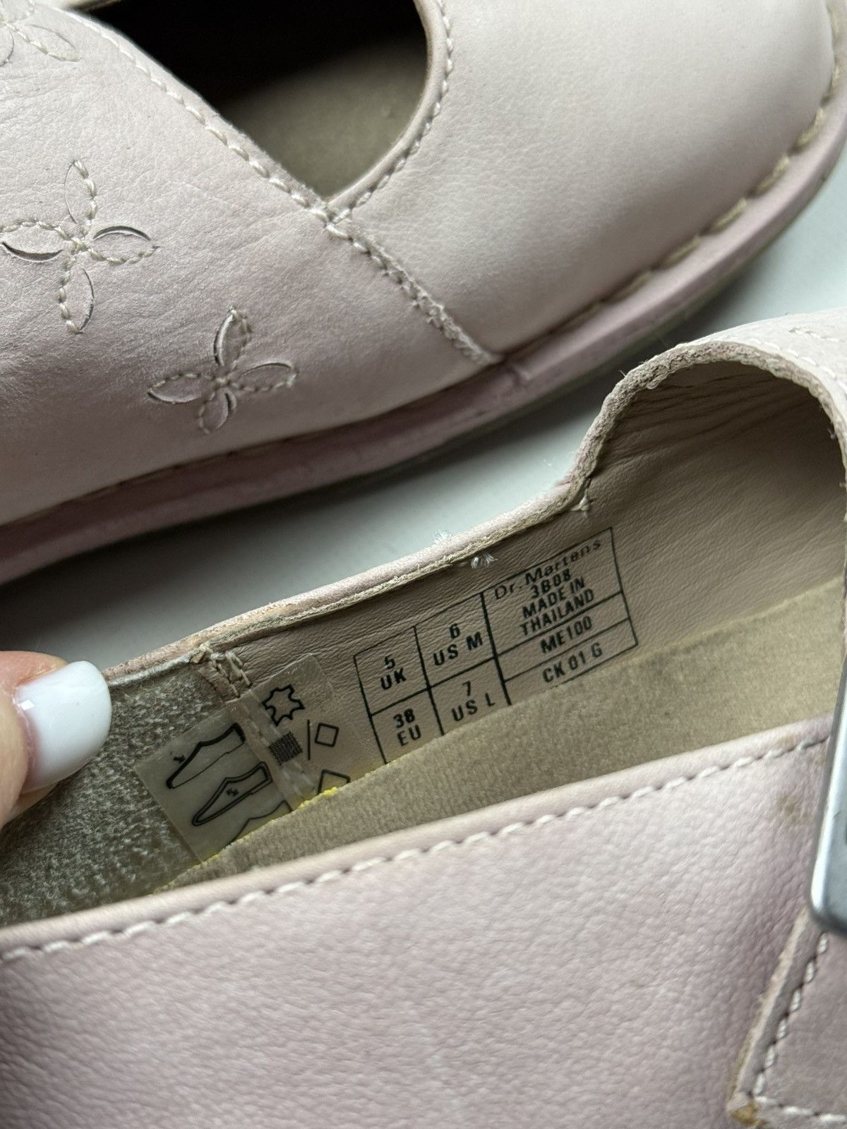 Dr. Martens Dr. Martens 3808 Mary Jane Ladies Leather Flats Sandals Size US 7 / IT 37 - 20 Thumbnail