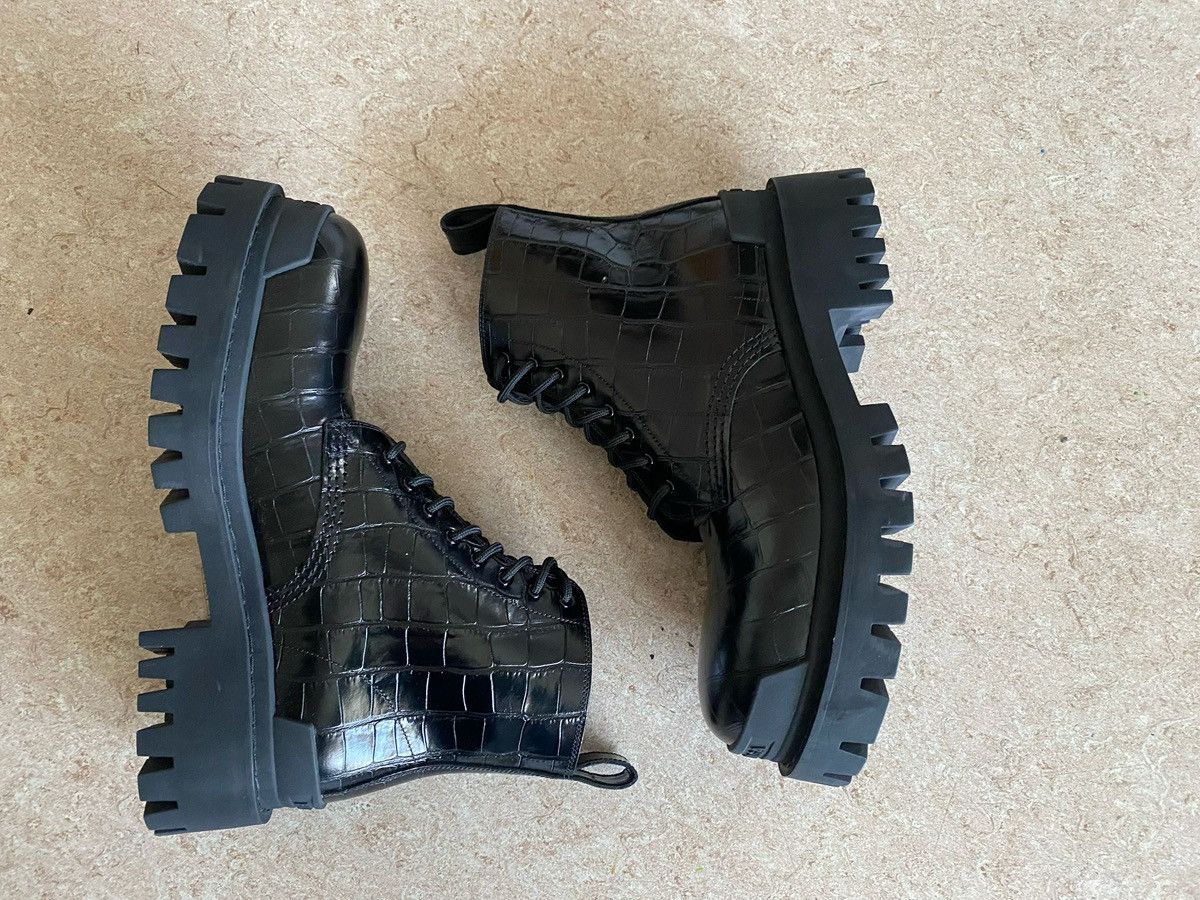 Balenciaga Balenciaga Croc Embossed Strike Boots Sz.39 Size US 6 / EU 39 - 2 Thumbnail
