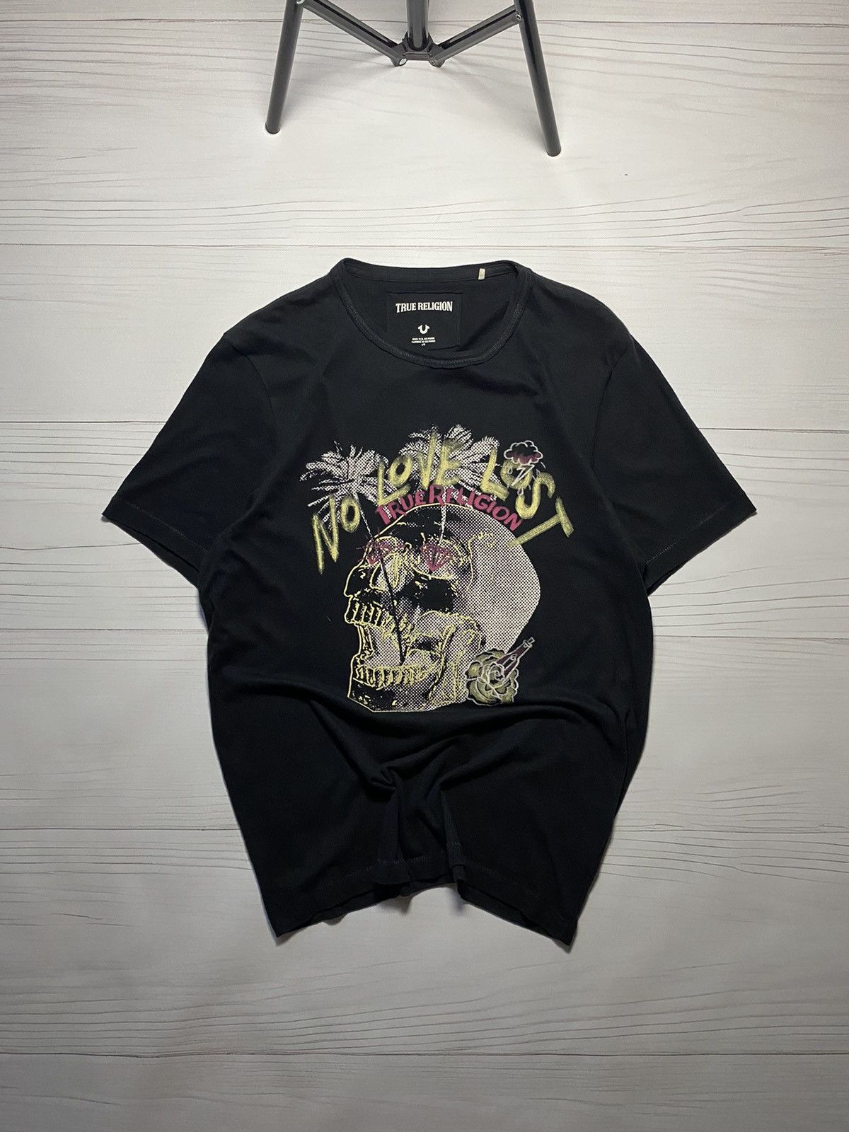 True Religion Vintage True Religion No love lost Box Logo y2k t shirt Size US L / EU 52-54 / 3 - 1 Thumbnail