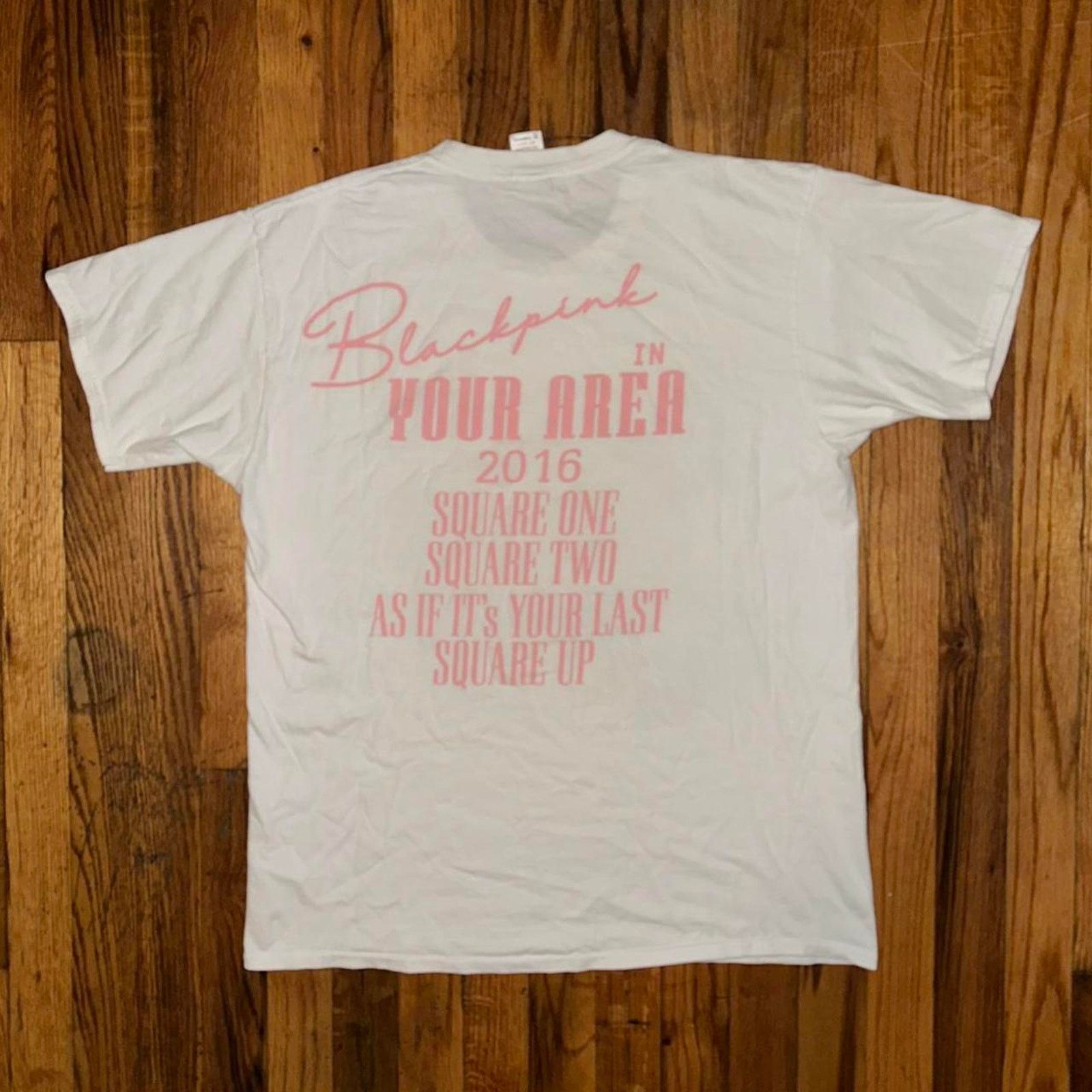 Band Tees × Gildan BLACKPINK K POP Tour T Shirt 2016 Band Tee size XL (asian) Size XL / US 12-14 / IT 48-50 - 3 Thumbnail