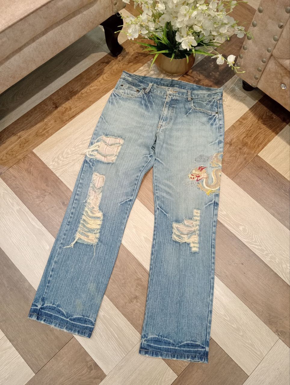 Japanese Brand JAPANESE BRAND EMBROIDERY DRAGON SUKAJAN BLUR JEANS Size US 34 / EU 50 - 2 Thumbnail