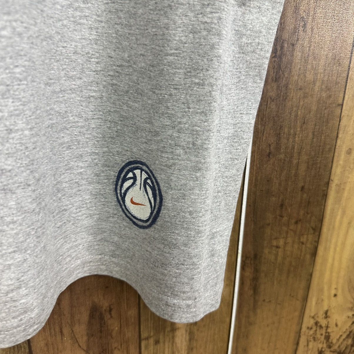 Nike Vintage Nike Basketball Tshirt A760 Size US M / EU 48-50 / 2 - 5 Thumbnail