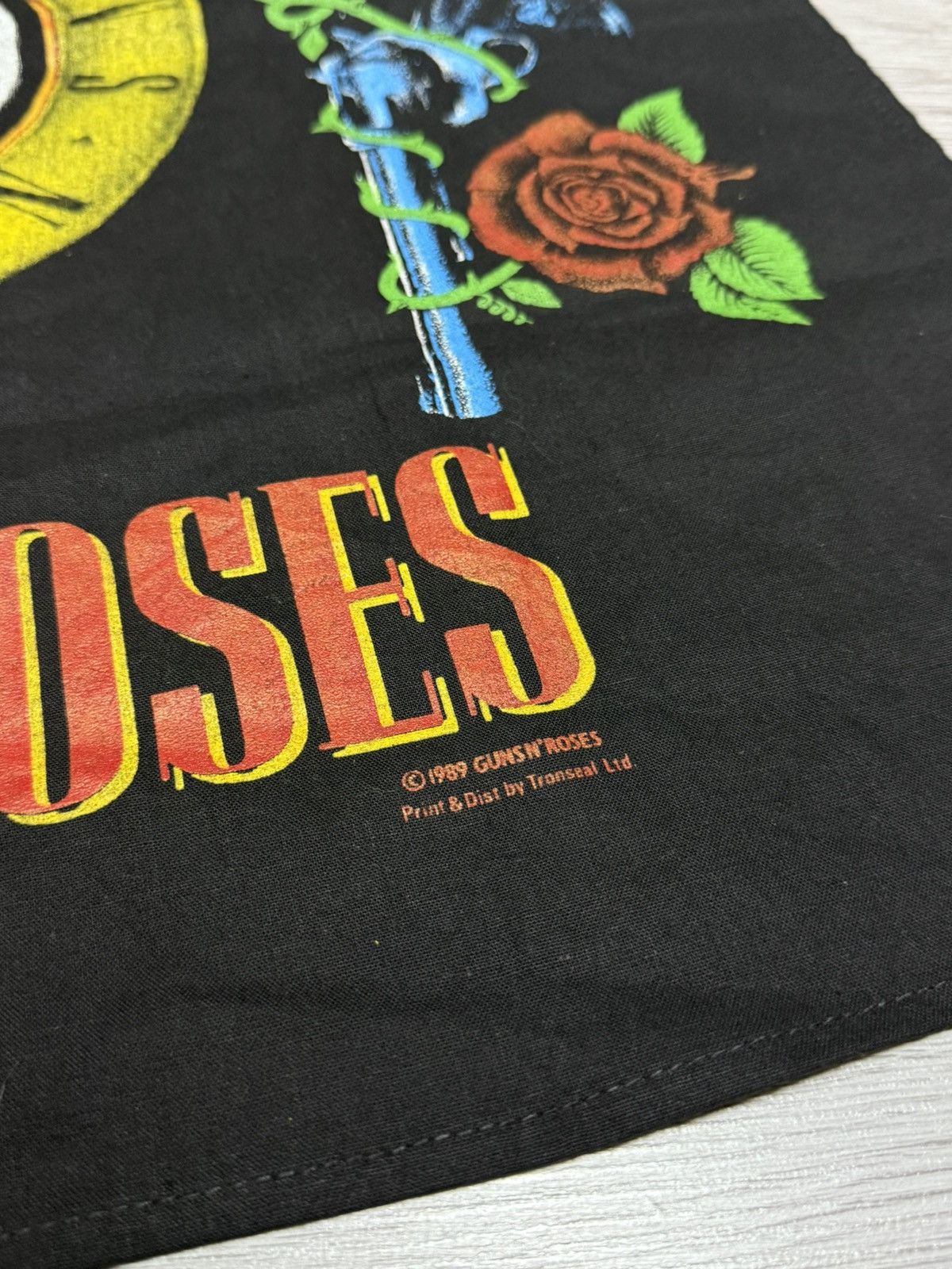 Guns N' Roses Guns n’ Roses 1989 scarf vintage transeal head hat Size ONE SIZE - 7 Thumbnail