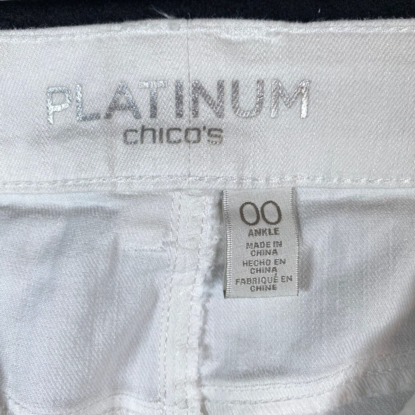 Vintage Chicos Womens Jeans White Platinum Denim Ankle Cropped Straight Stretch 00 Size 24" / US 00 / IT 34 - 4 Thumbnail
