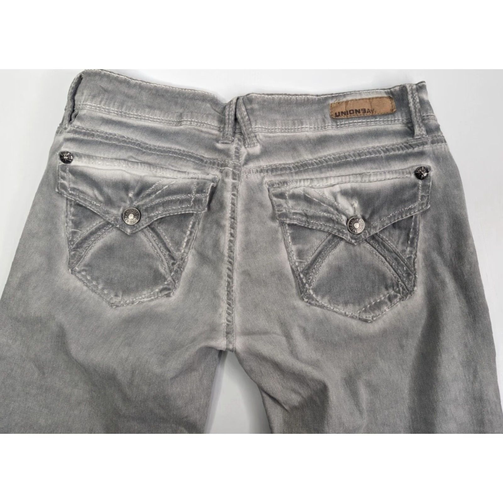 Vintage UnionBay Skinny Jeans Women Size 3 Embroidered Flap Pockets Grey Cotton Denim Belted Casual Boho Womens Size 26" / US 2 / IT 38 - 2 Thumbnail