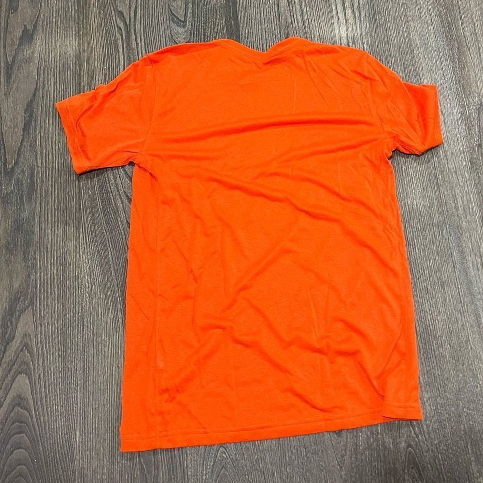 Nike NWOT Nike Dri-Fit T-Shirt Short Sleeve Athletic Cut Sz S Size US S / EU 44-46 / 1 - 5 Thumbnail