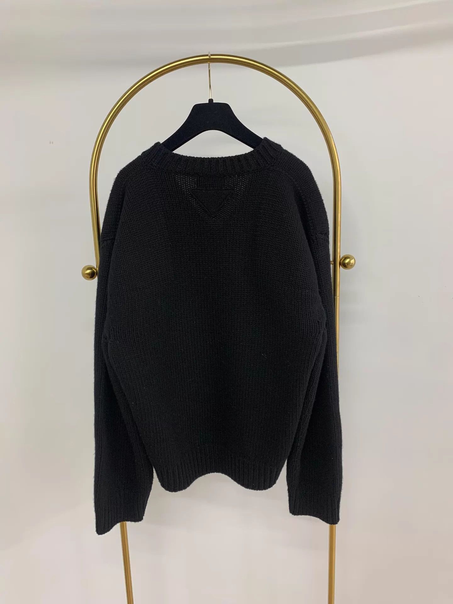 Prada Prada Black V-neck Sweater 38 Size XS / US 0-2 / IT 36-38 - 3 Thumbnail