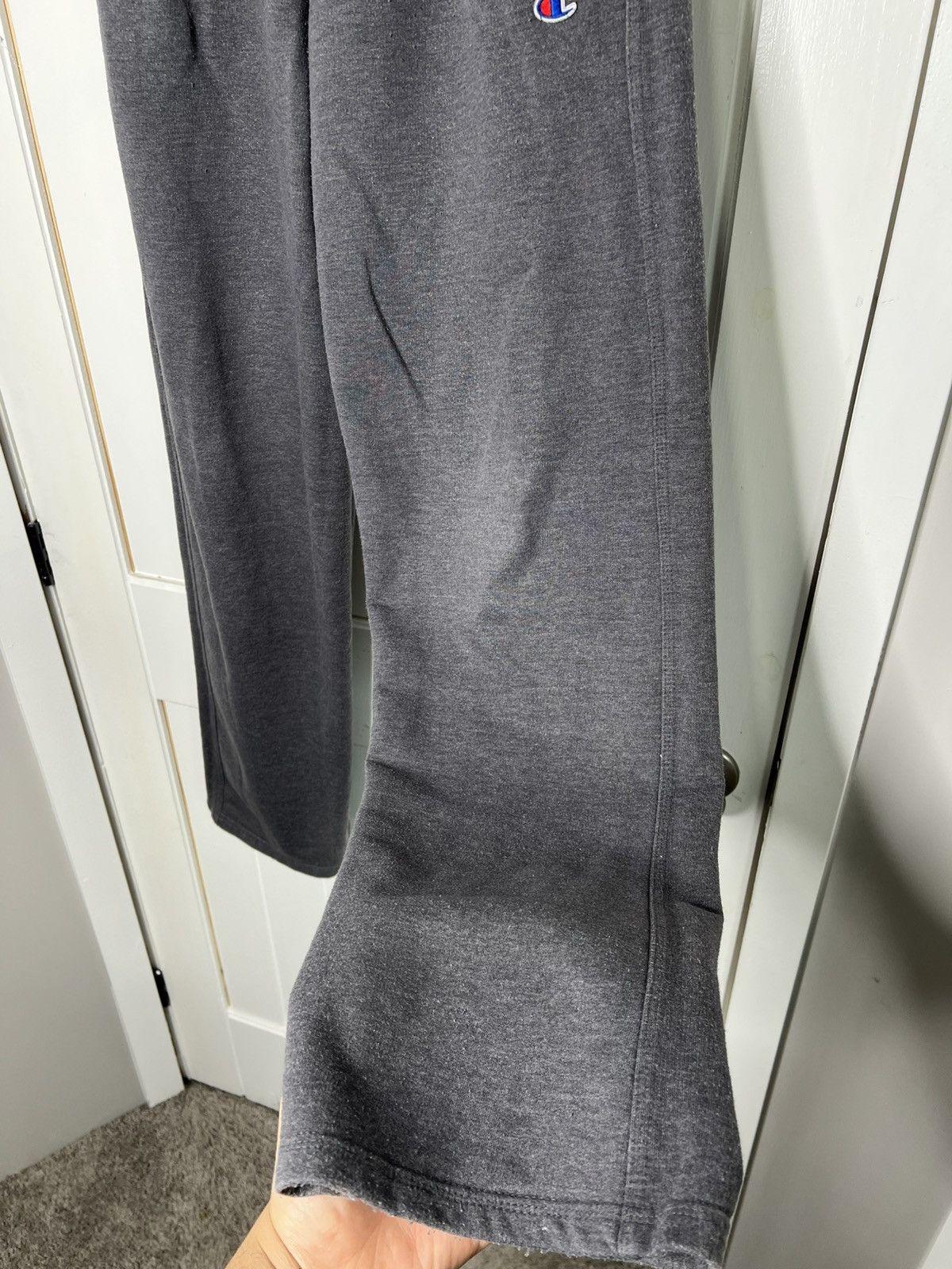 Champion Champion Gray Sweatpants Size Medium Size US 32 / EU 48 - 2 Thumbnail