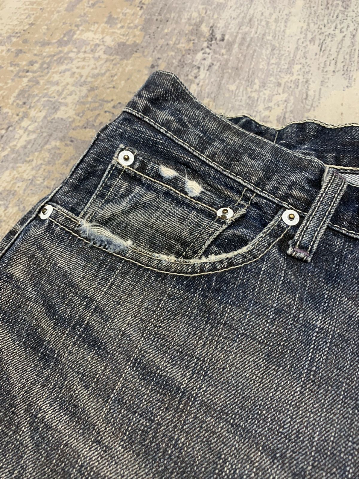 Levi's Vintage Levis 502 Distressed Denim Jeans 31x33.5 Size US 31 - 9 Thumbnail