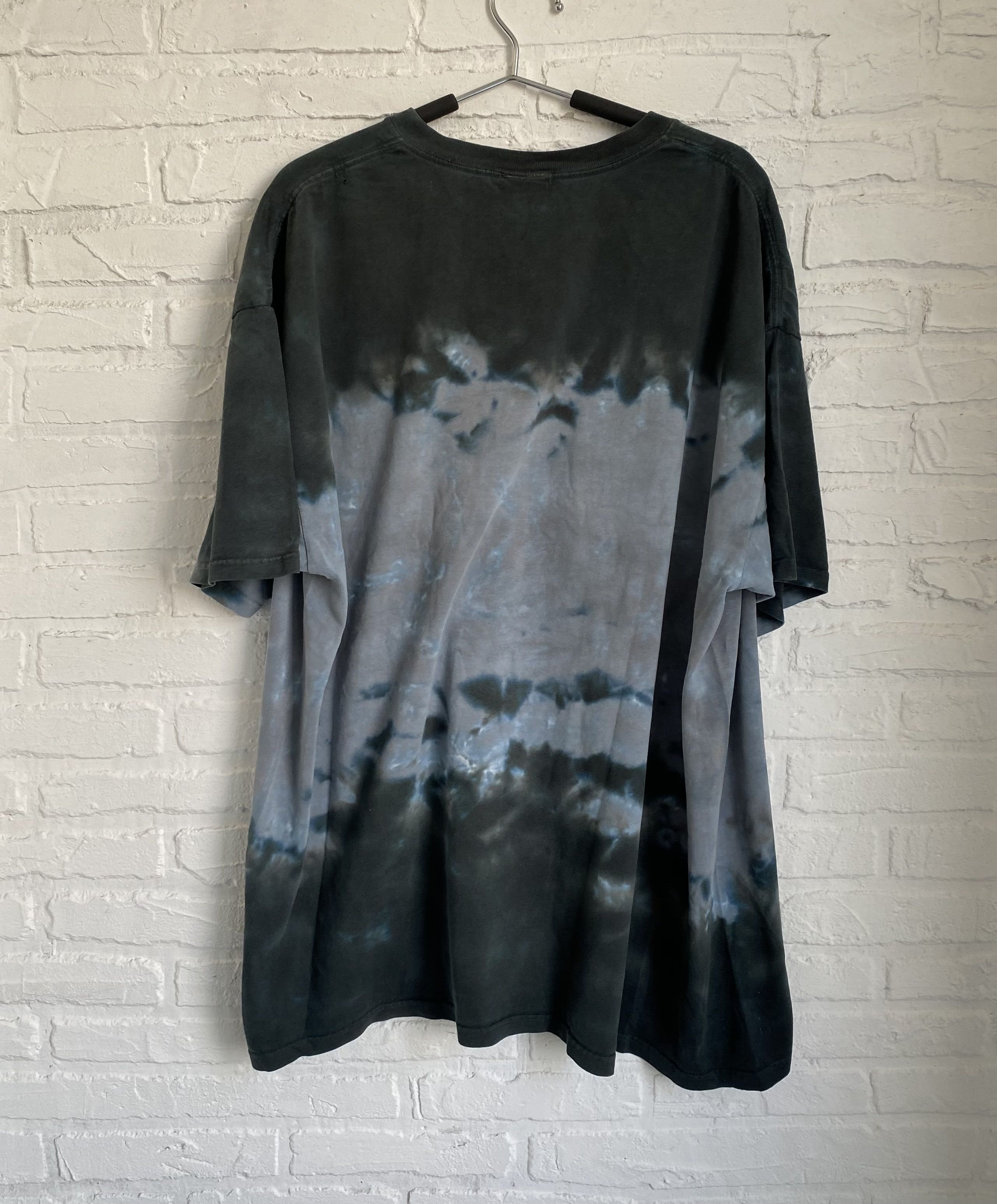 Pink Floyd Vintage 2007 Pink floyd the wall liquid blue t-shirt Size US XXL / EU 58 / 5 - 2 Thumbnail