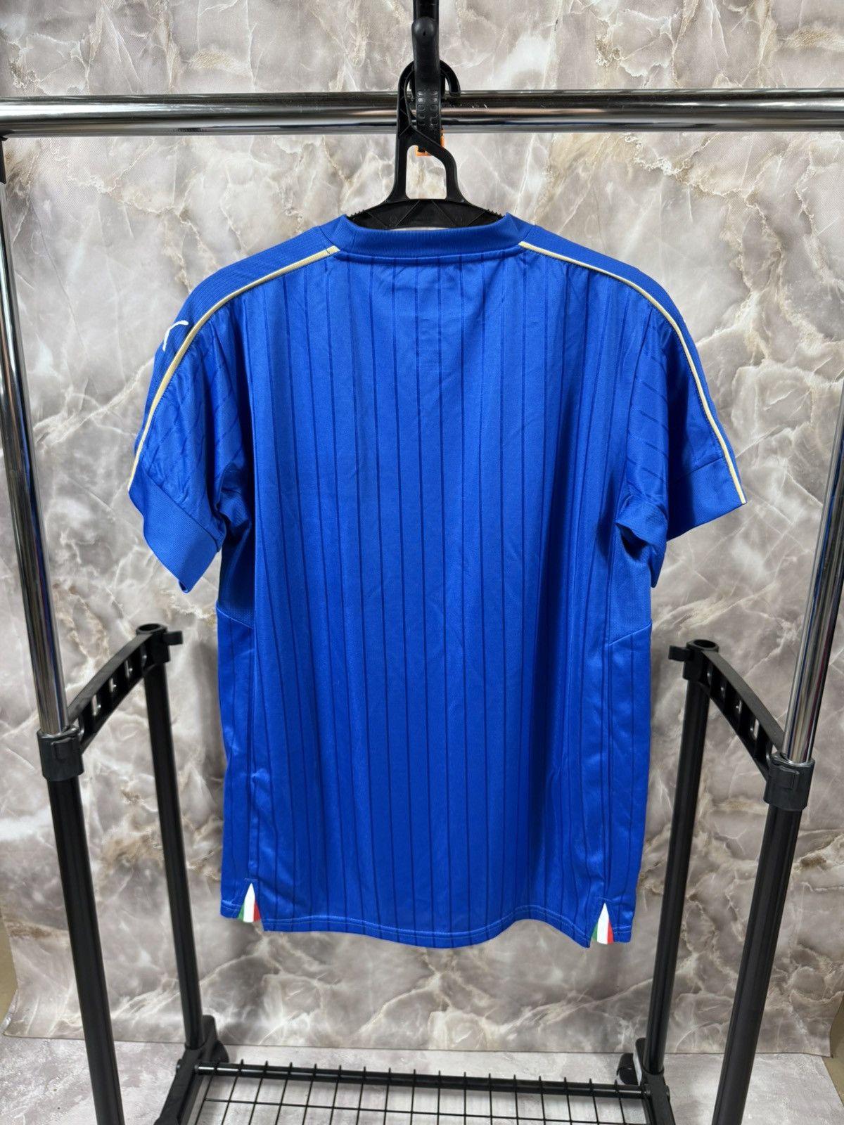 Other Puma Italy Home football shirt 2016 - 2017 Jersey Size US M / EU 48-50 / 2 - 9 Thumbnail