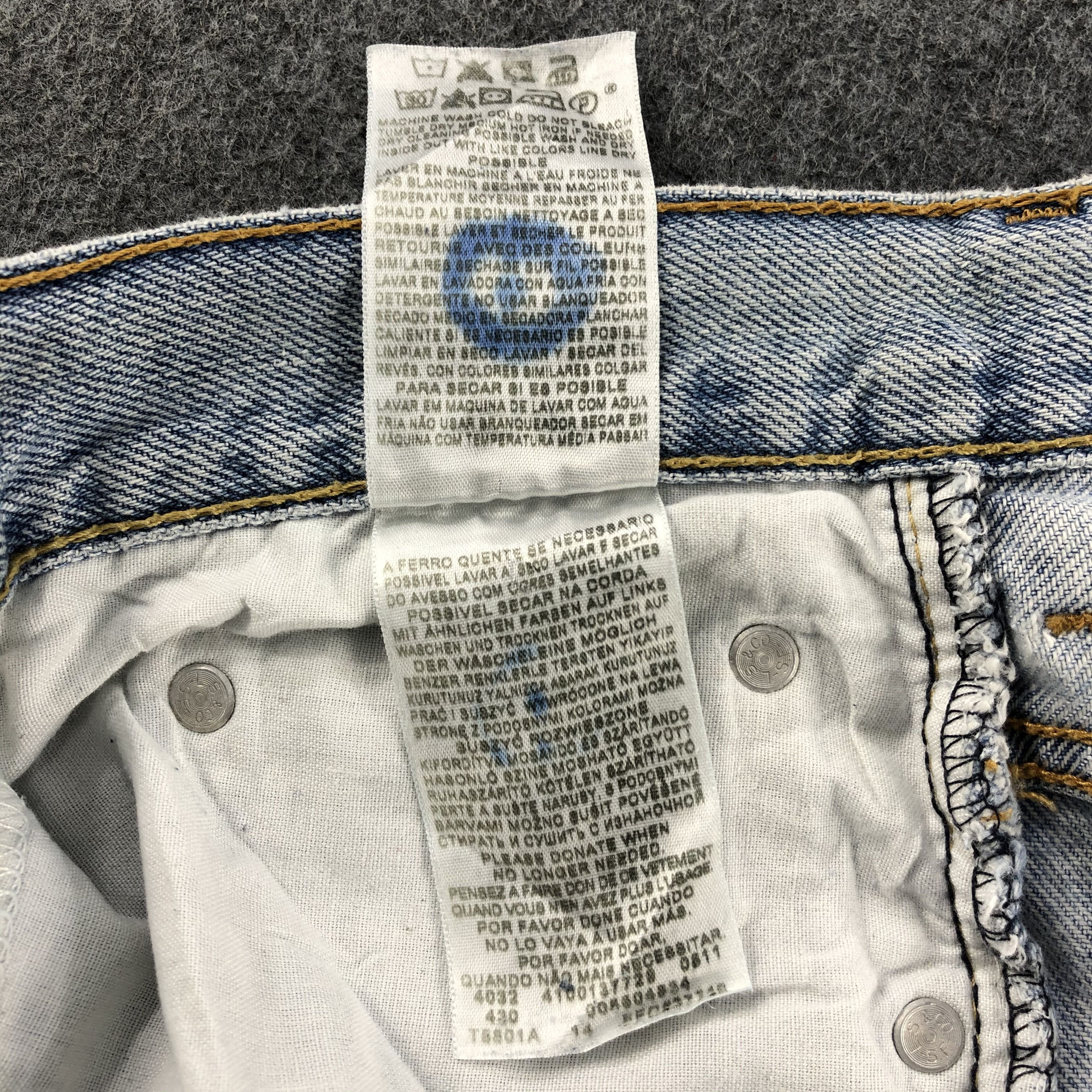 Levi's Vintage Levis Jeans Lot 550 Light Wash Denim-J963 Size US 39 - 11 Thumbnail