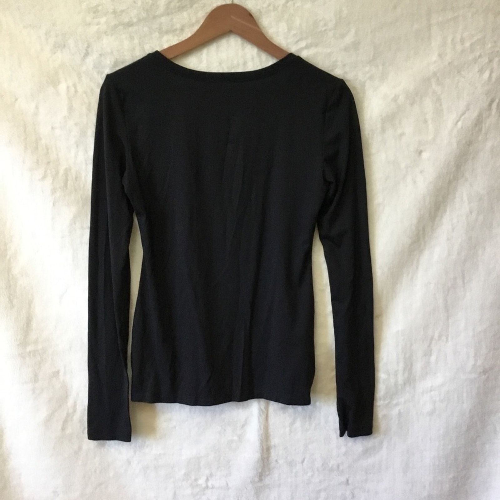 Bcbgmaxazria BCBGMaxAzria Black Scoop Neck Long-Sleeve Top Size S / US 4 / IT 40 - 6 Thumbnail