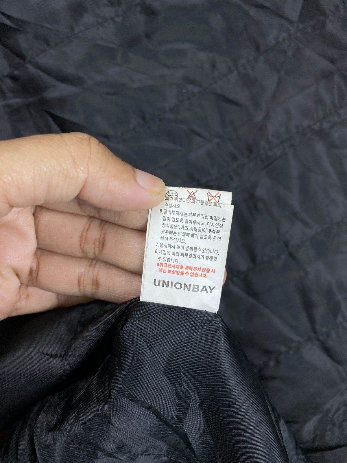 UNIONBAY Vintage UNIONBAY Red & Black Checked Zip-Up Hooded Jacket Size US M / EU 48-50 / 2 - 14 Thumbnail