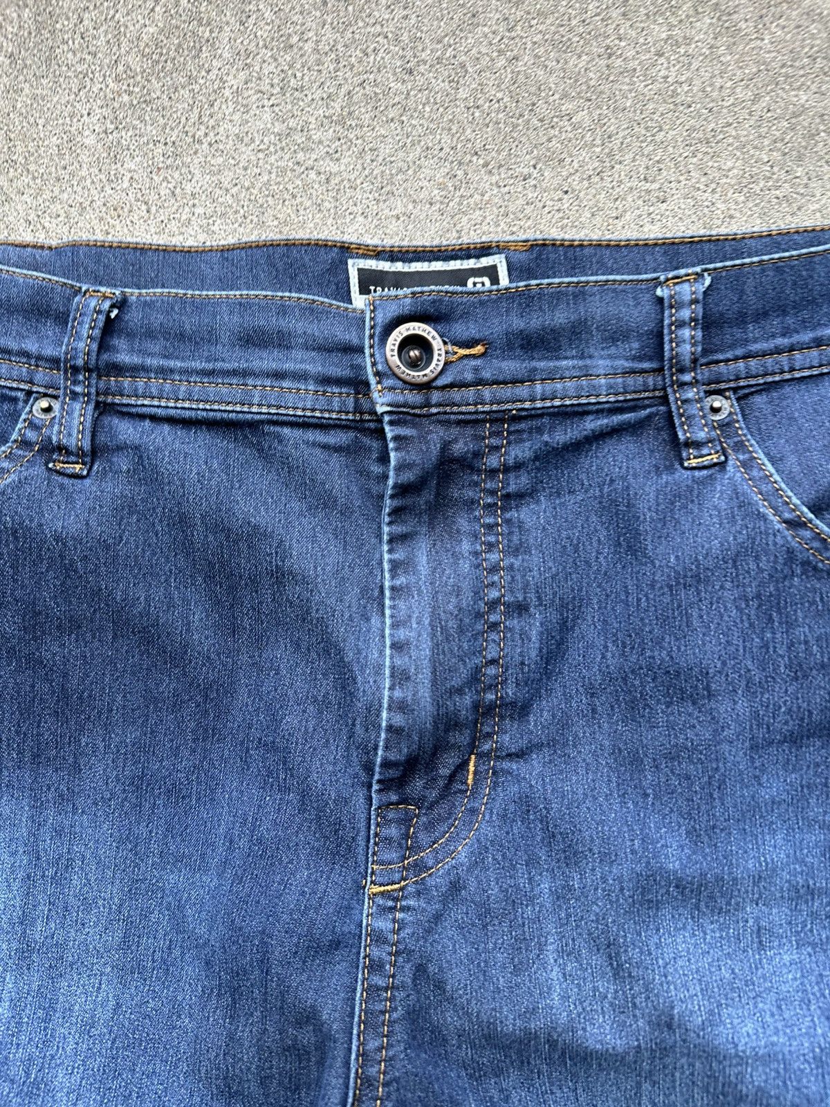 TravisMathew Travis Mathew Jeans Men Size 40x28 Comfort Stretch Denim Size US 40 / EU 56 - 2 Thumbnail
