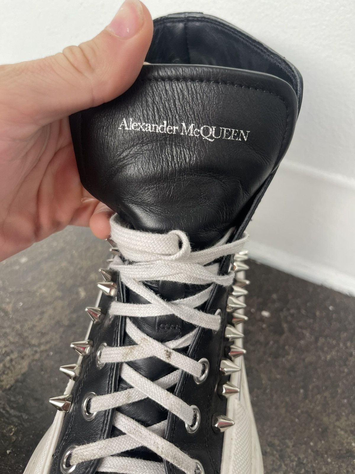 Alexander McQueen Spiked sneakers Size US 10 / EU 43 - 8 Thumbnail