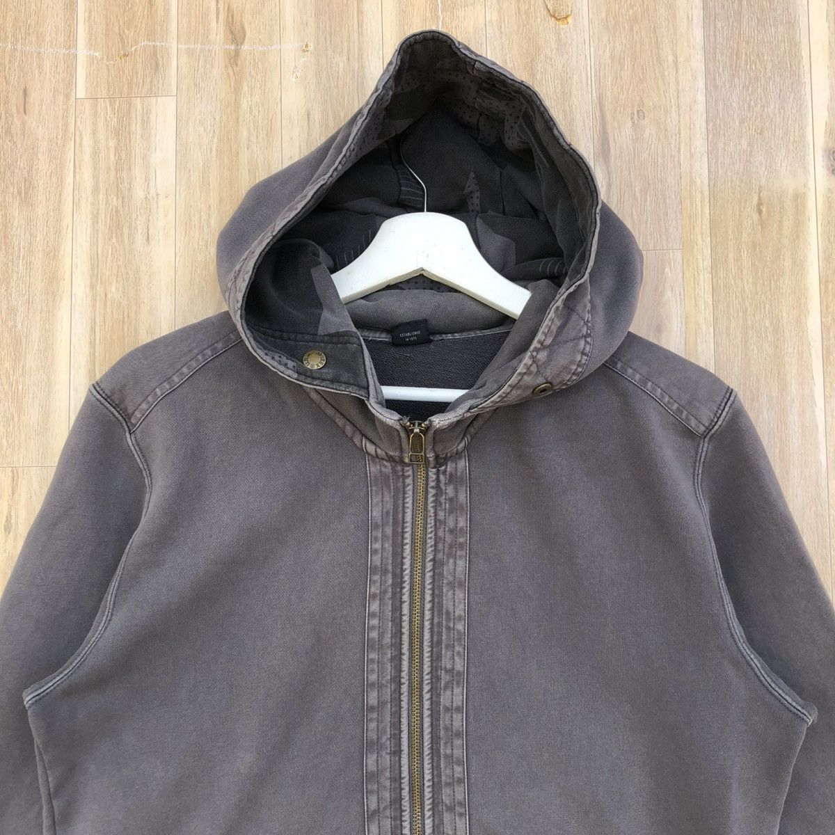 Avirex Vintage Avirex Zip Up Hooded Distressed Faded Sweatshirt Size US L / EU 52-54 / 3 - 3 Thumbnail