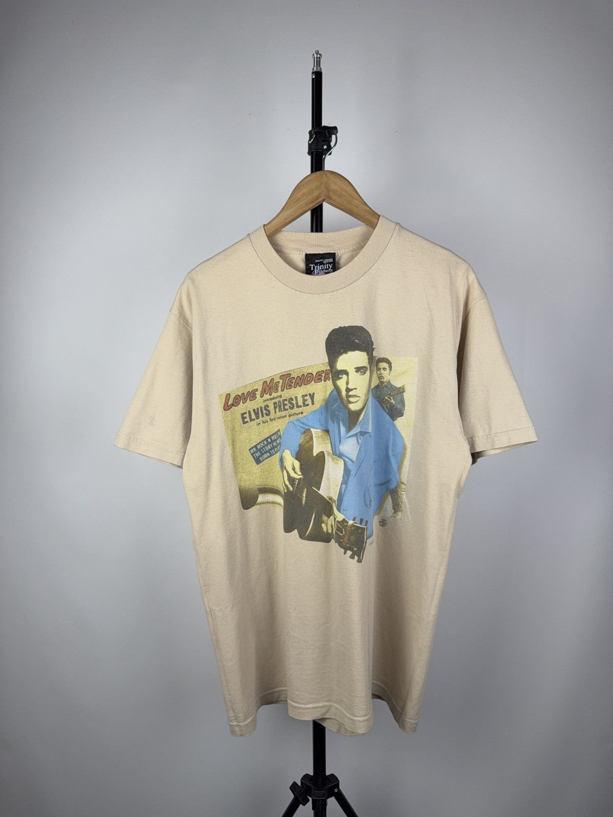 Band Tees × Vintage Vintage RARE LOVE ME TENDER 1990s Elvis Presley t-shirt Size US L / EU 52-54 / 3 - 1 Thumbnail