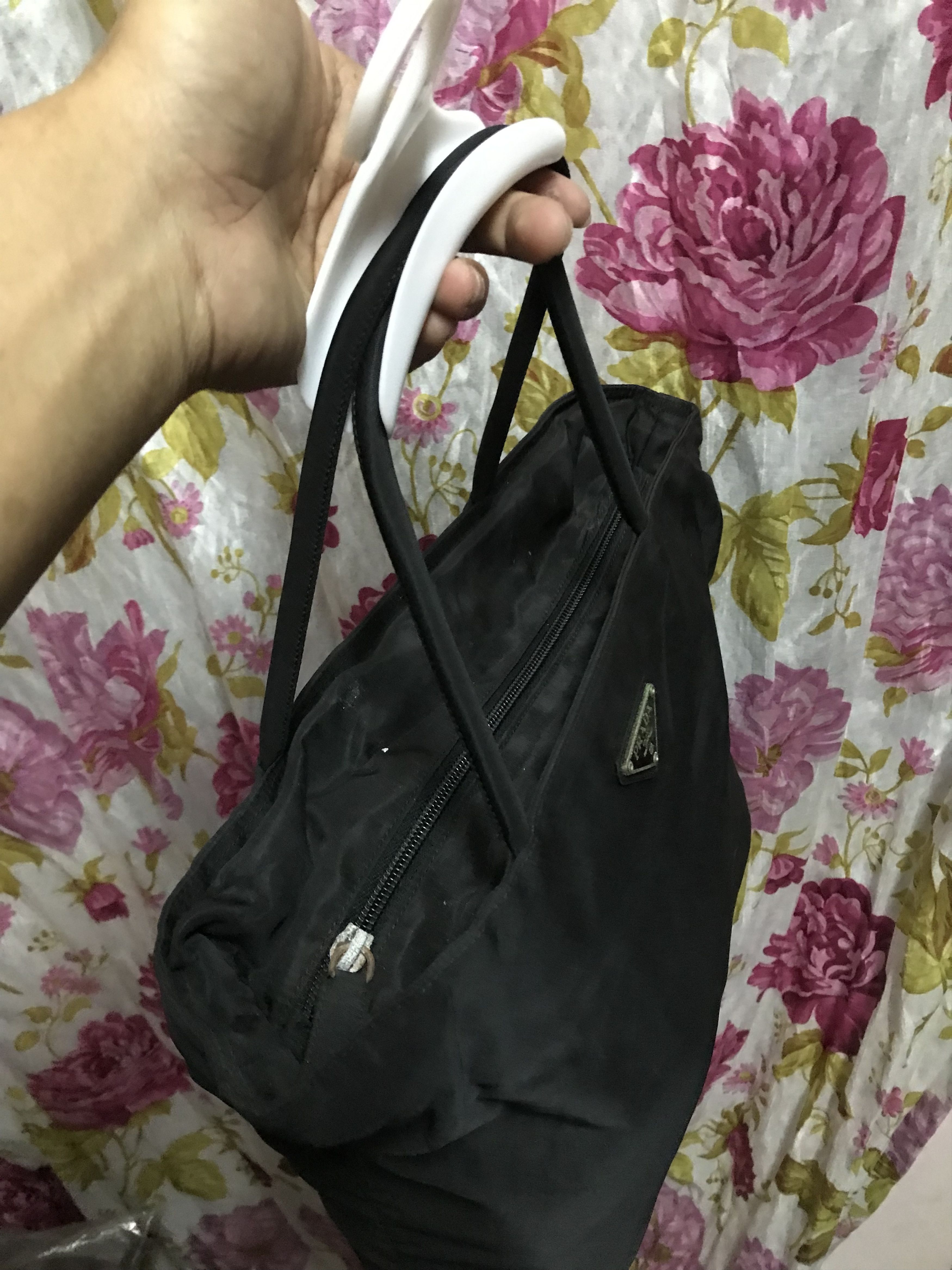 Prada Authentic Prada Black Tessuto Tote Bag Size ONE SIZE - 3 Thumbnail