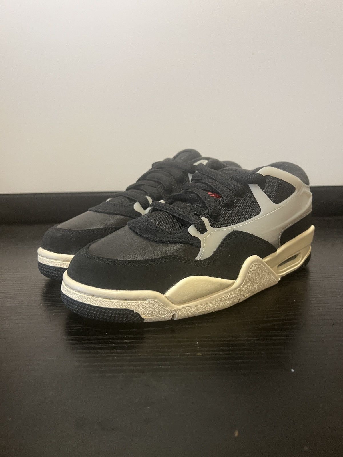 Jordan Brand SIZE 6 W0MAN - Jordan 4 RM Black Sail Brand New No Box Size US 6 / IT 36 - 1 Thumbnail