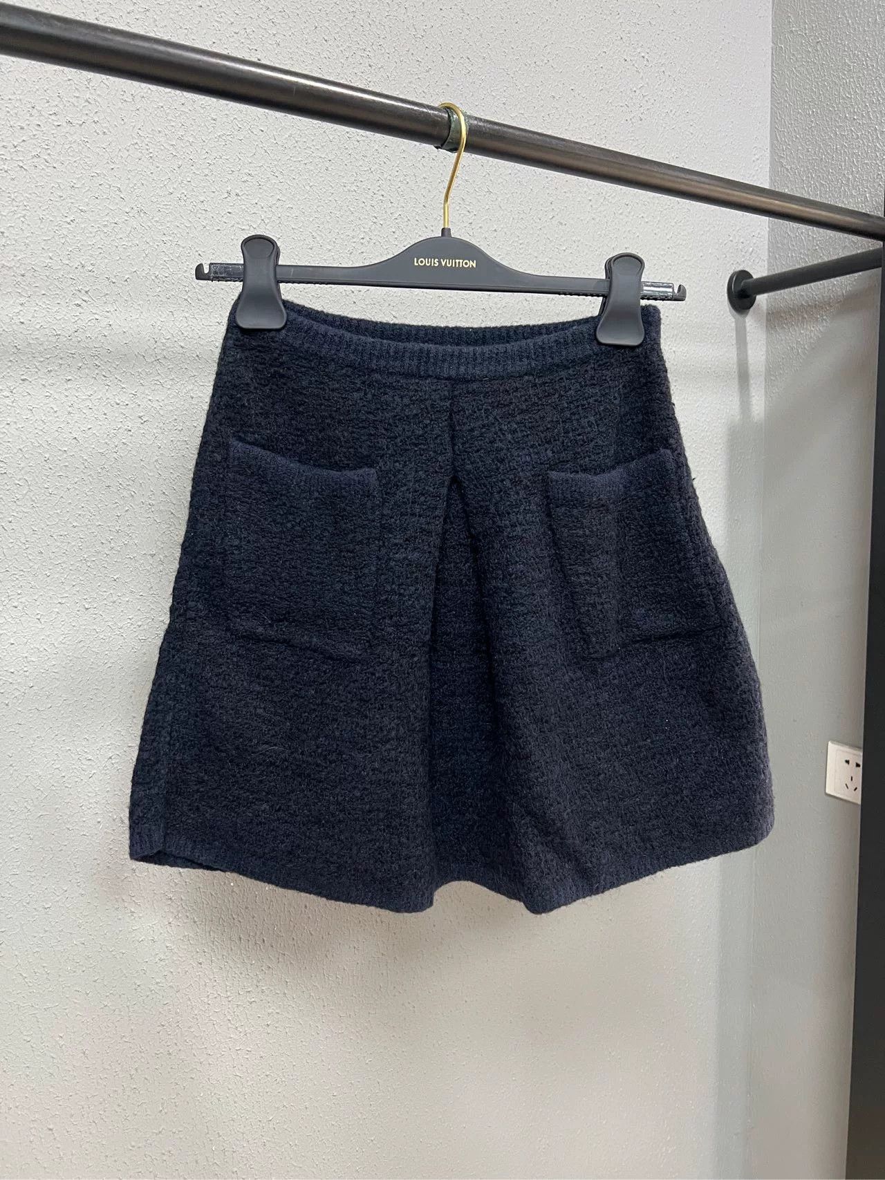 thom browne short skirt in dark color