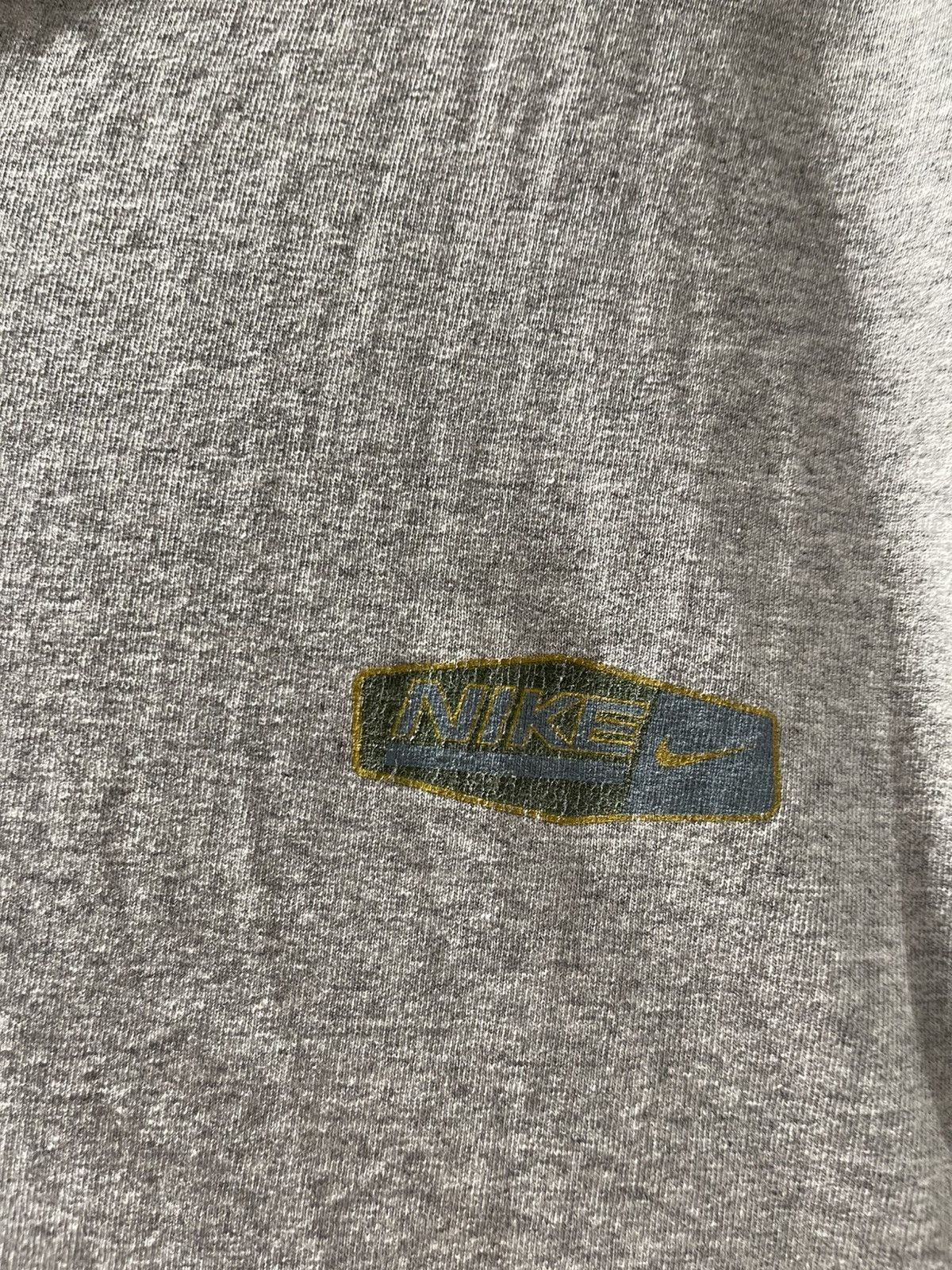 Nike Vintage Early 2000s Faded Graphic Gray Nike Short Sleeve T Size US M / EU 48-50 / 2 - 2 Thumbnail