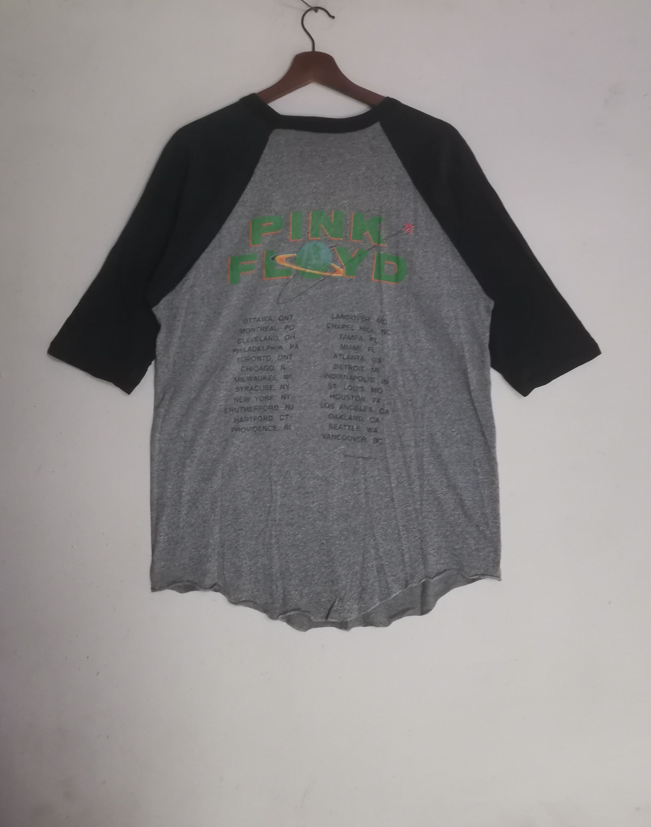Pink Floyd × Vintage Rare vintage Pink Floyd three quarters shirt Size US L / EU 52-54 / 3 - 3 Thumbnail