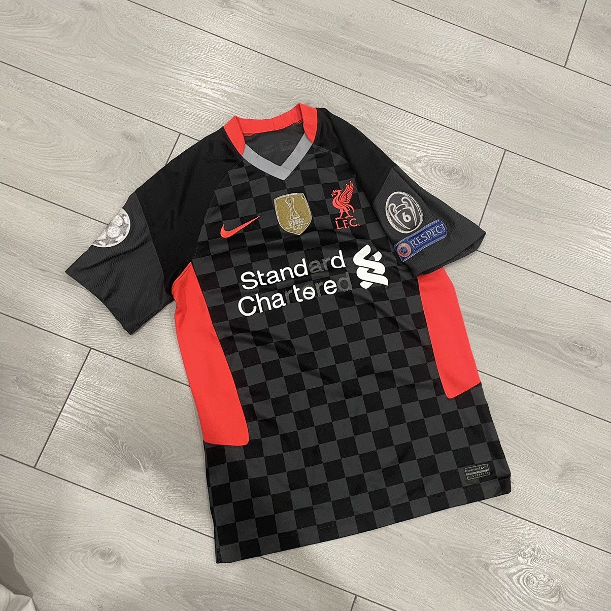 Other THIAGO Liverpool FIFA 2019 shirt jersey te respect Chartered Size US S / EU 44-46 / 1 - 1 Thumbnail