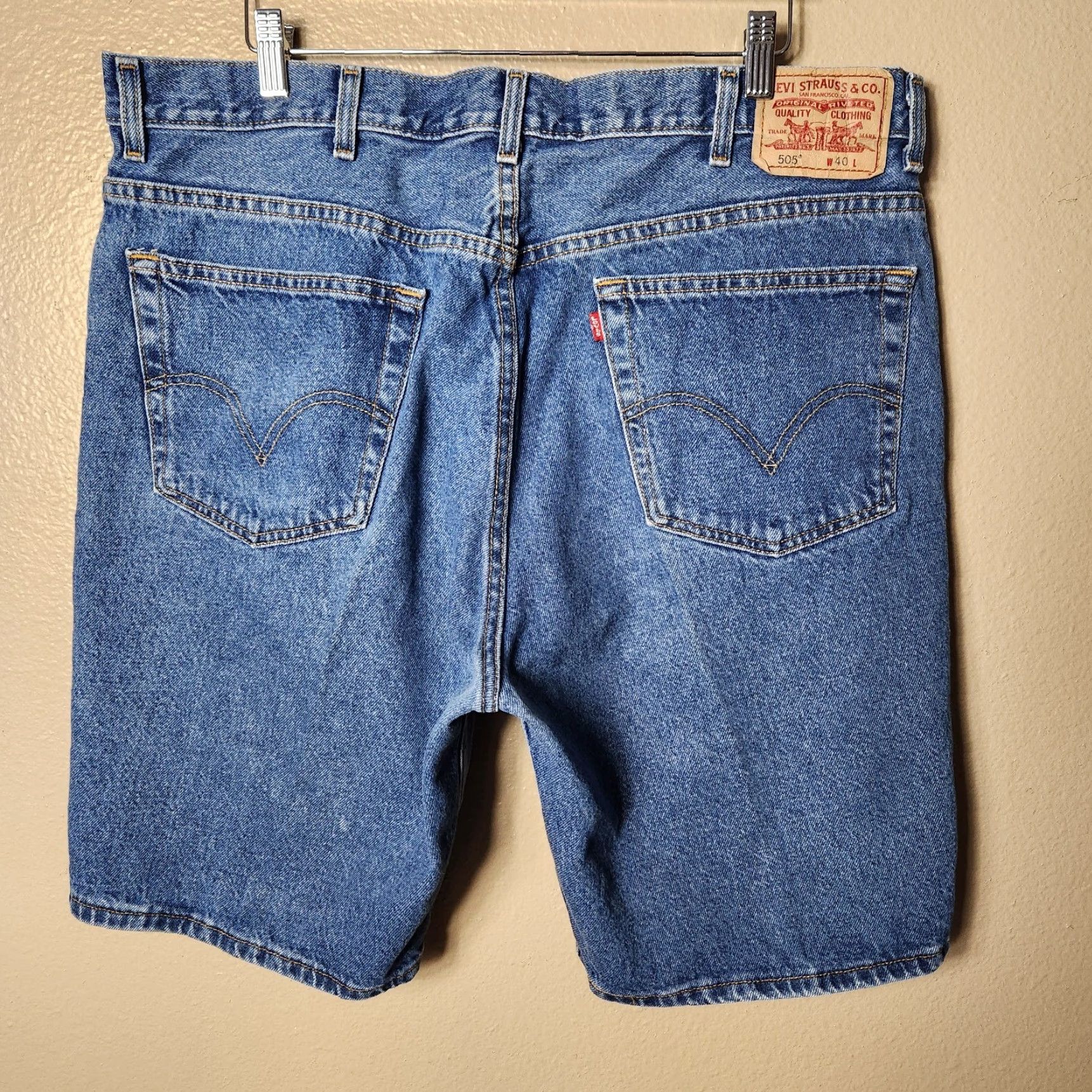 Levi's VINTAGE Levi's 550 Mens Bermuda Jean Shorts-Size 40 Blue 100% Cotton Relaxed Fit Y2K Classic Casual Size US 40 / EU 56 - 4 Thumbnail