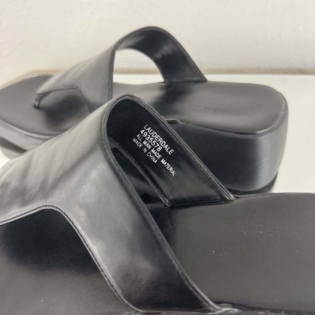 Faded Glory FADED GLORY Y2K 90s Black Faux Leather Platform Sandals Size US 8.5 / IT 38.5 - 12 Thumbnail
