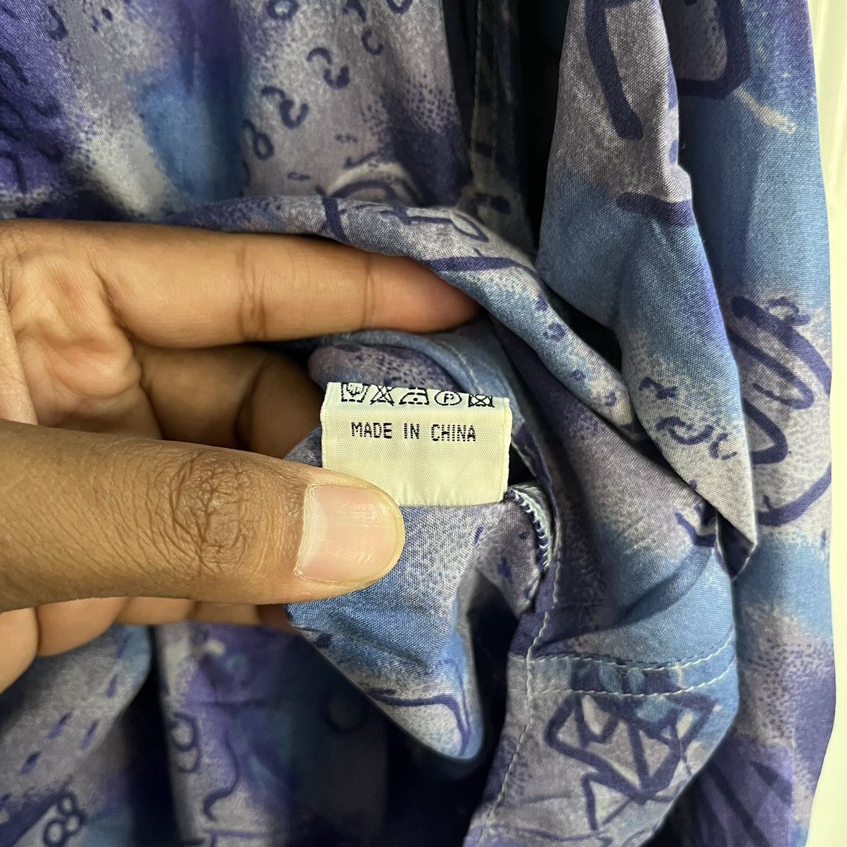 Japanese Brand VTG Japanese Brand Arts Shilk ButtonUp Shirt Size US L / EU 52-54 / 3 - 5 Thumbnail