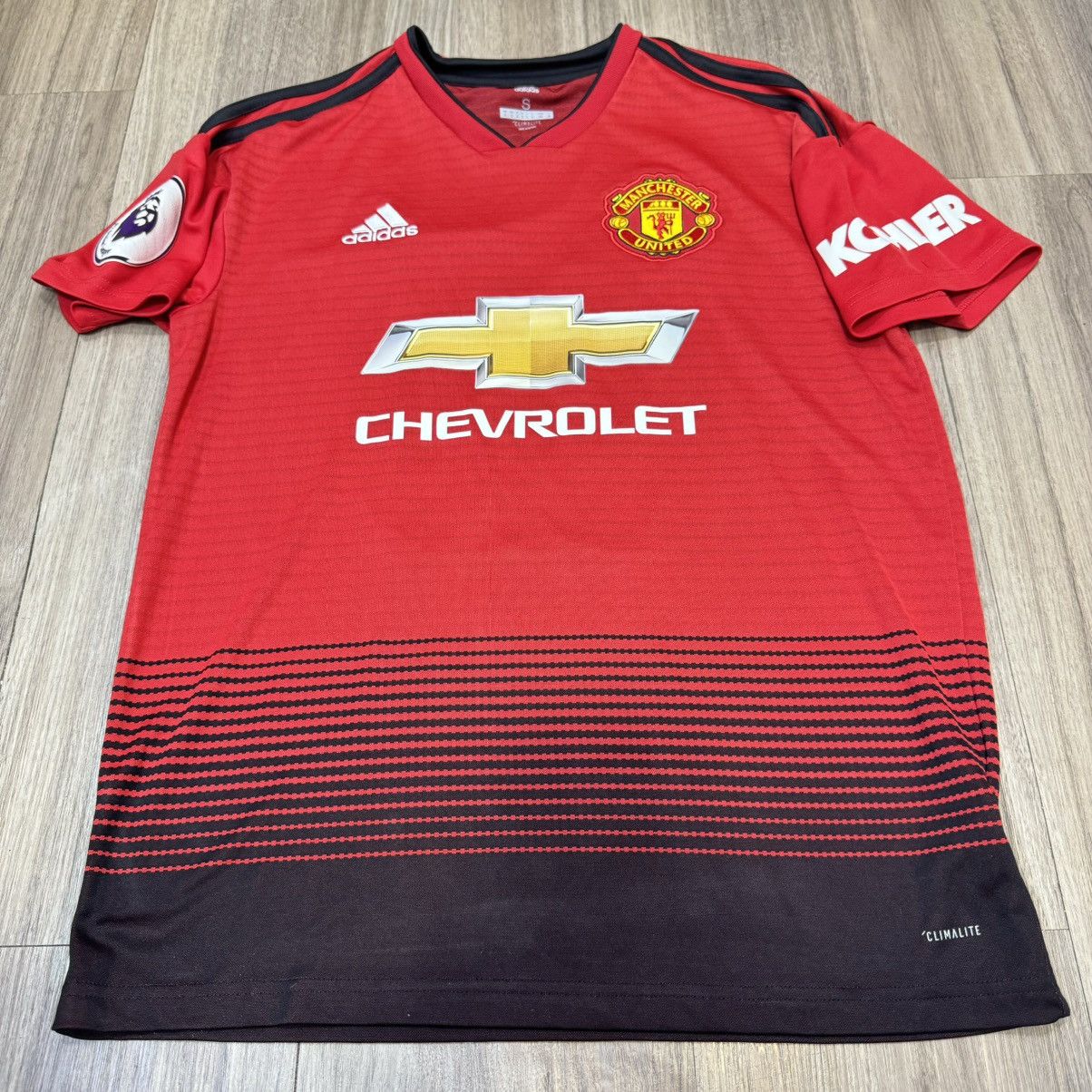 Adidas Manchester United 18/19 home shirt #11 Martial Size US S / EU 44-46 / 1 - 1 Thumbnail