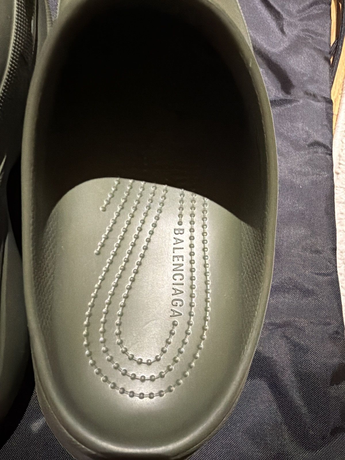 Balenciaga × Crocs Balenciaga crocs dark green size 43 Size US 10 / EU 43 - 4 Thumbnail