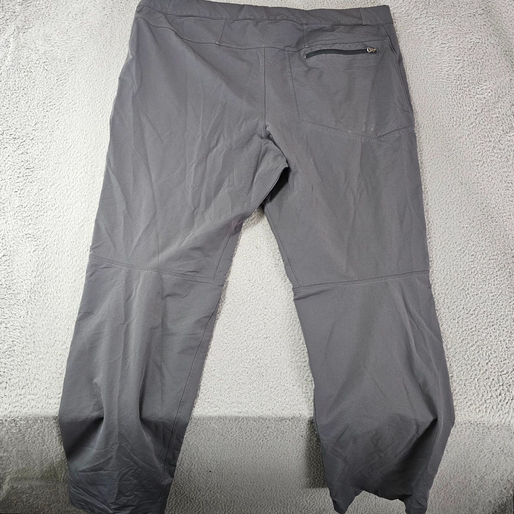 Vintage REI Co-op Activator Pants Mens 42x30 Nylon Polyester Spandex Straight Belted Cargo Slim Fit Gray No N/A Size US 42 / EU 58 - 7 Thumbnail