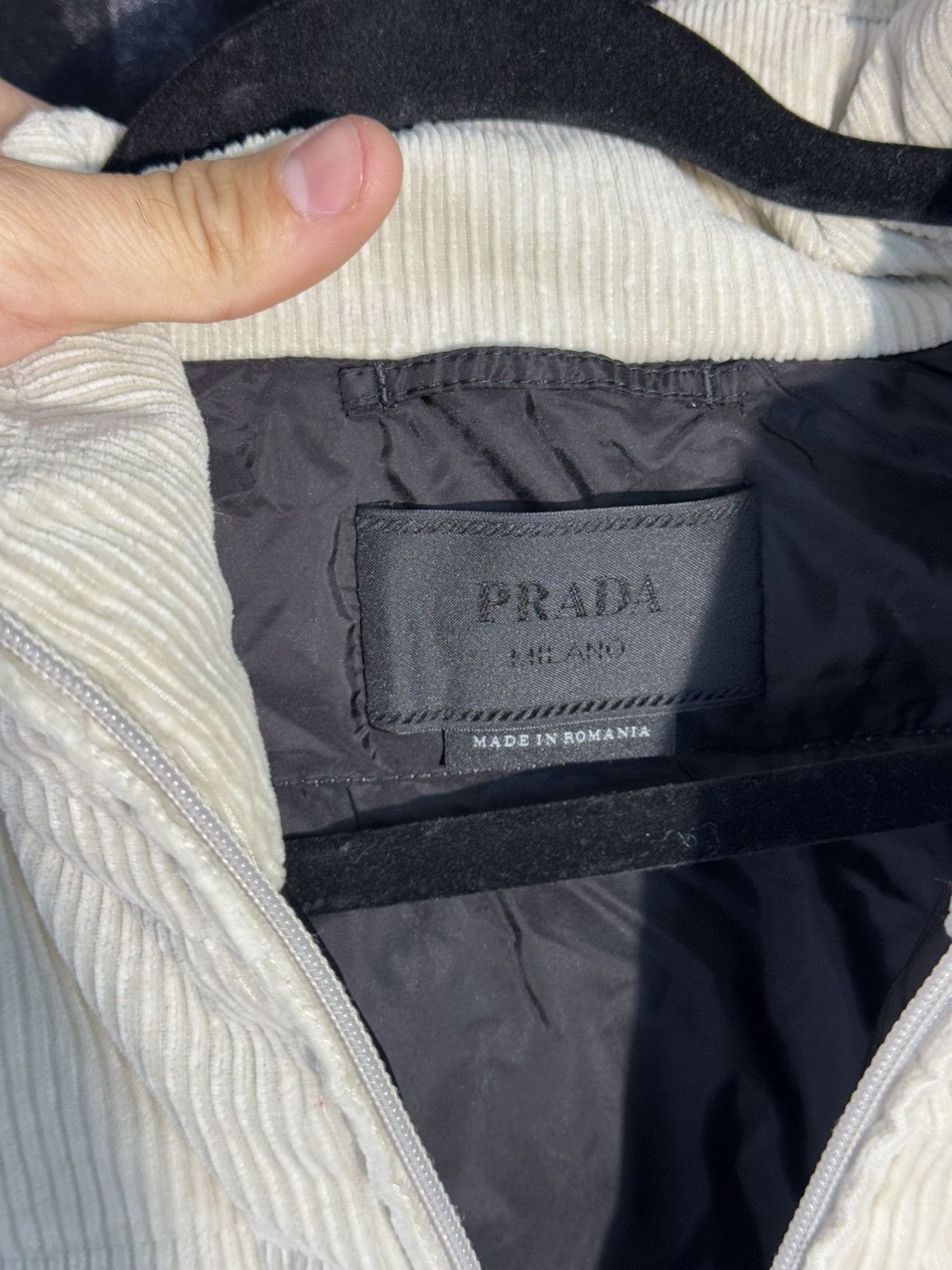 Prada Beige Prada corduroy vest Size US L / EU 52-54 / 3 - 3 Thumbnail