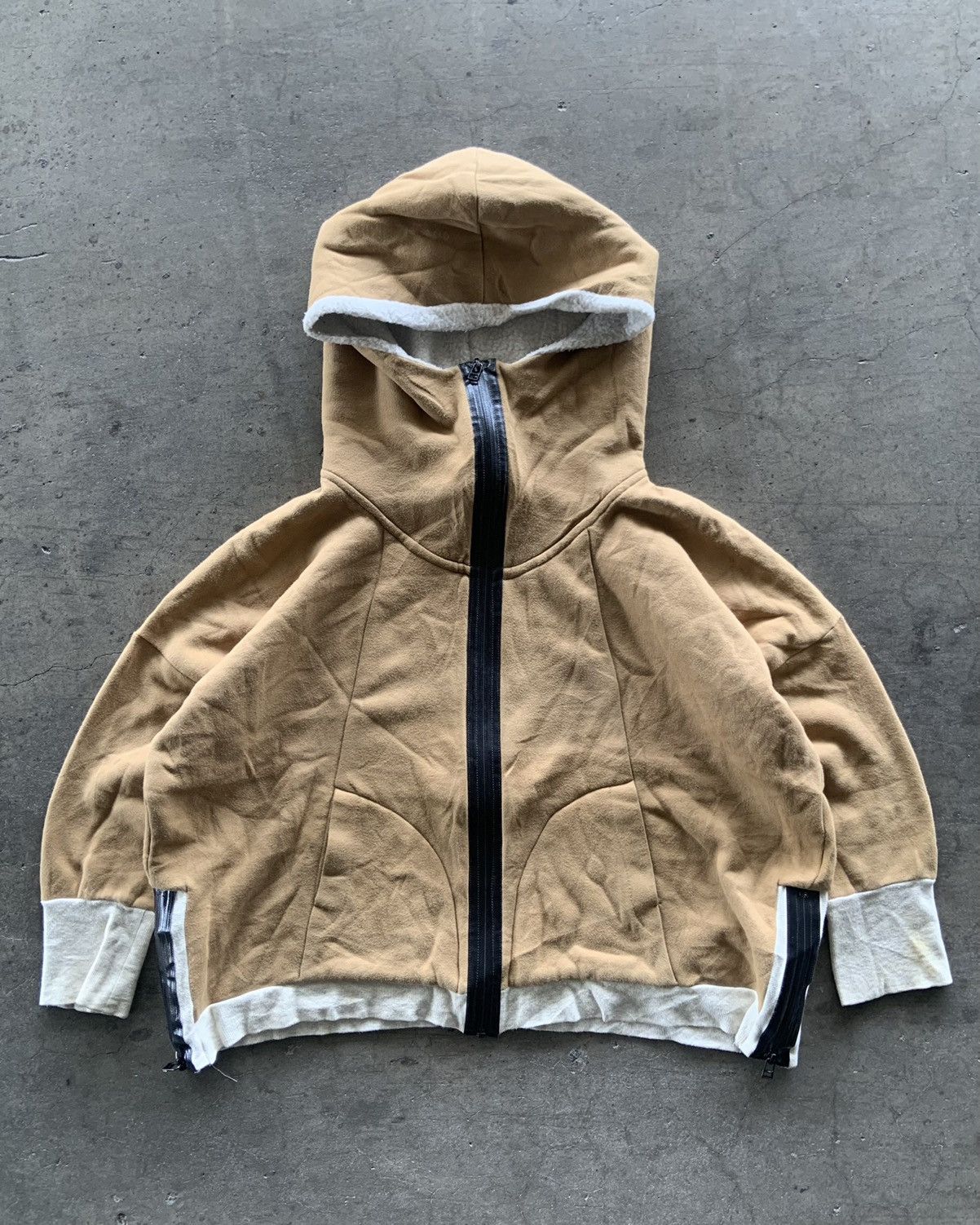 If Six Was Nine × Japanese Brand × Le Grande Bleu (L.G.B.) 2000s Avie Yumiko Fukuda Beige Ninja Hoodie Size US L / EU 52-54 / 3 - 1 Thumbnail