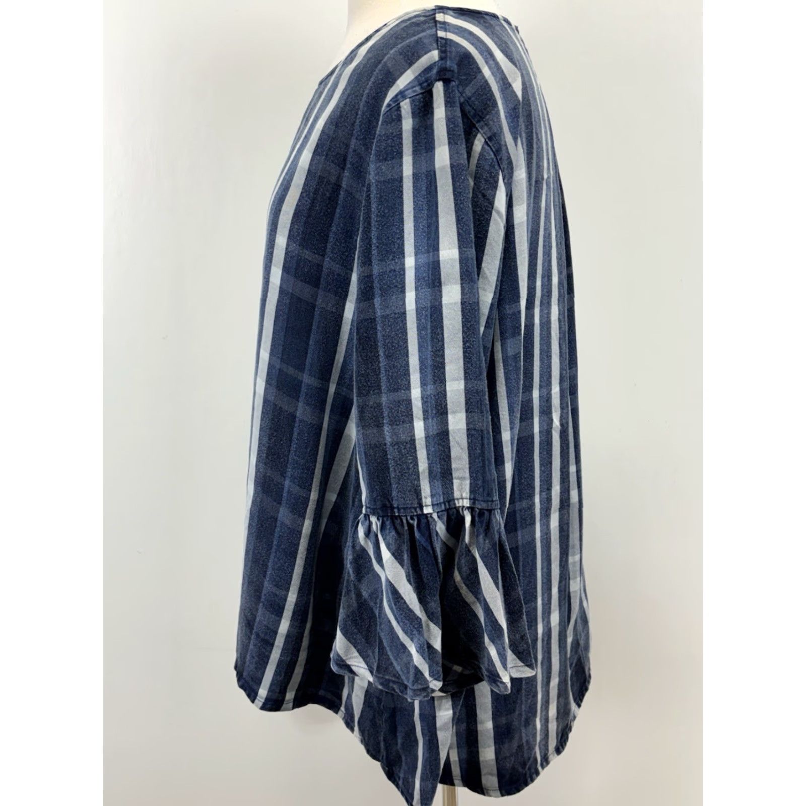 Vintage John Mark Bell Sleeve Blouse Women’s XL Blue Plaid Tencel 3/4 Sleeve Round Neck Pullover Casual Travel Vintage No Size XL / US 12-14 / IT 48-50 - 2 Thumbnail