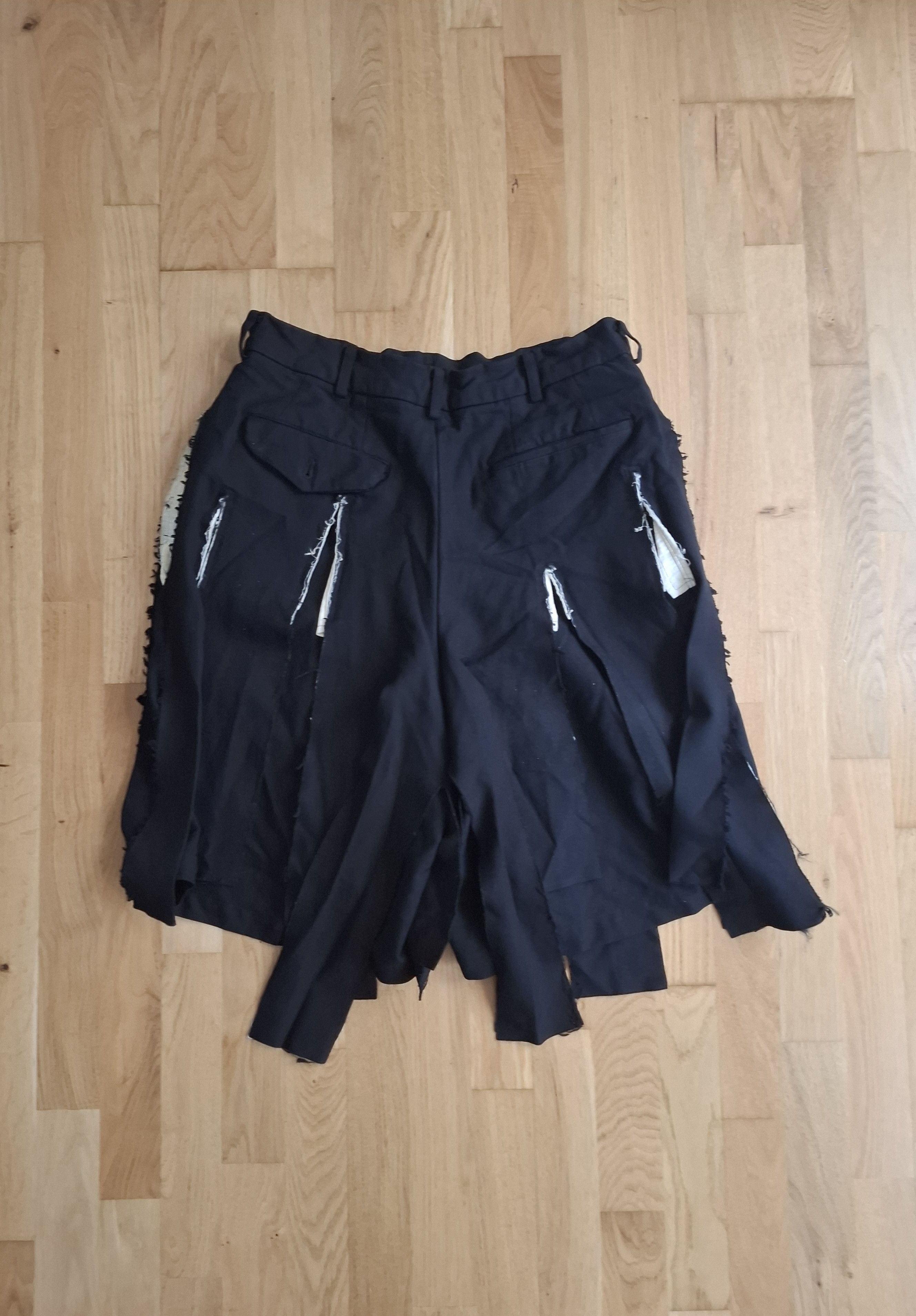Comme des Garcons Black BLACK Comme des Garçons distressed tailored shorts Size US 30 / EU 46 - 2 Thumbnail