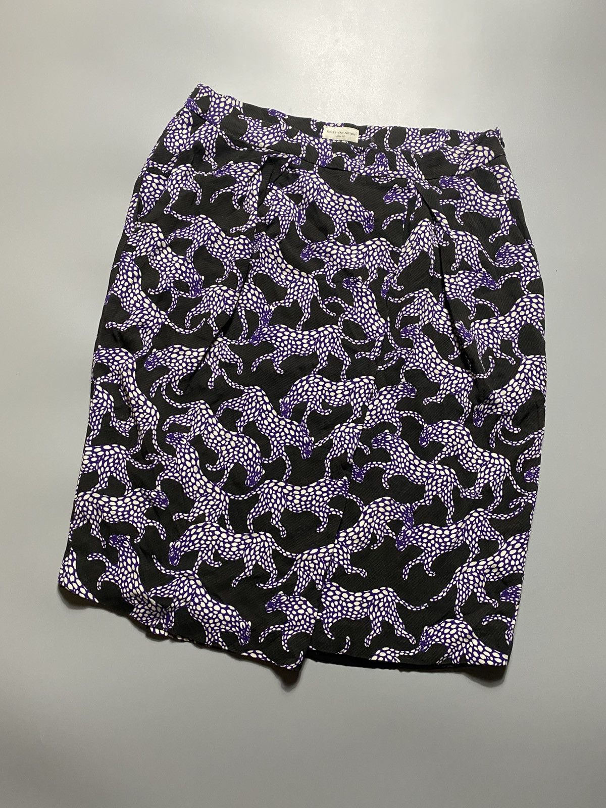 Dries Van Noten DRIES VAN NOTEN ANIMAL PRINT SKIRT Size 27" / US 4 / IT 40 - 2 Thumbnail