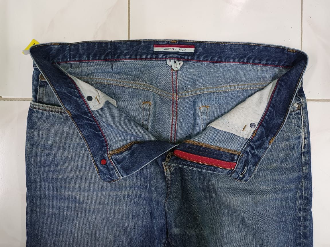 Tommy Hilfiger × Vintage Distressed Tommy Hilfiger Classic Jeans Straight Denim Pants Size US 39 - 3 Thumbnail